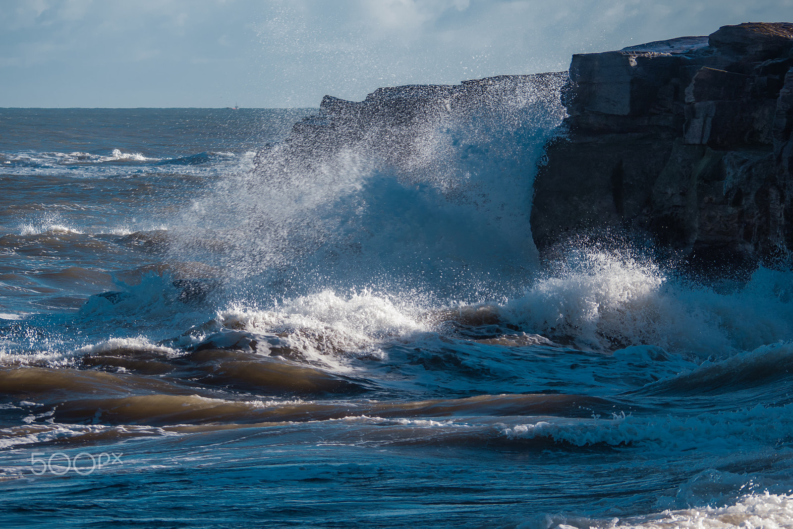 Panasonic Lumix G Vario 45-200mm F4-5.6 OIS sample photo. Rough seas photography