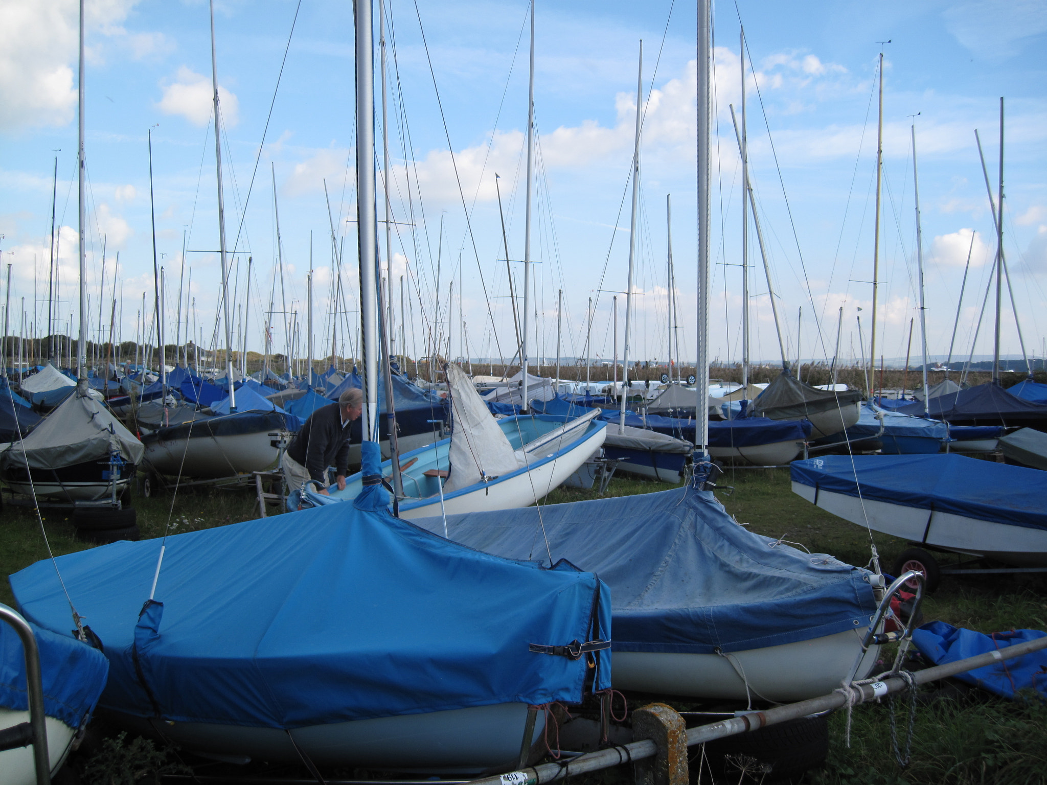Canon PowerShot SD990 IS (Digital IXUS 980 IS / IXY Digital 3000 IS) sample photo. Blue boats study photography