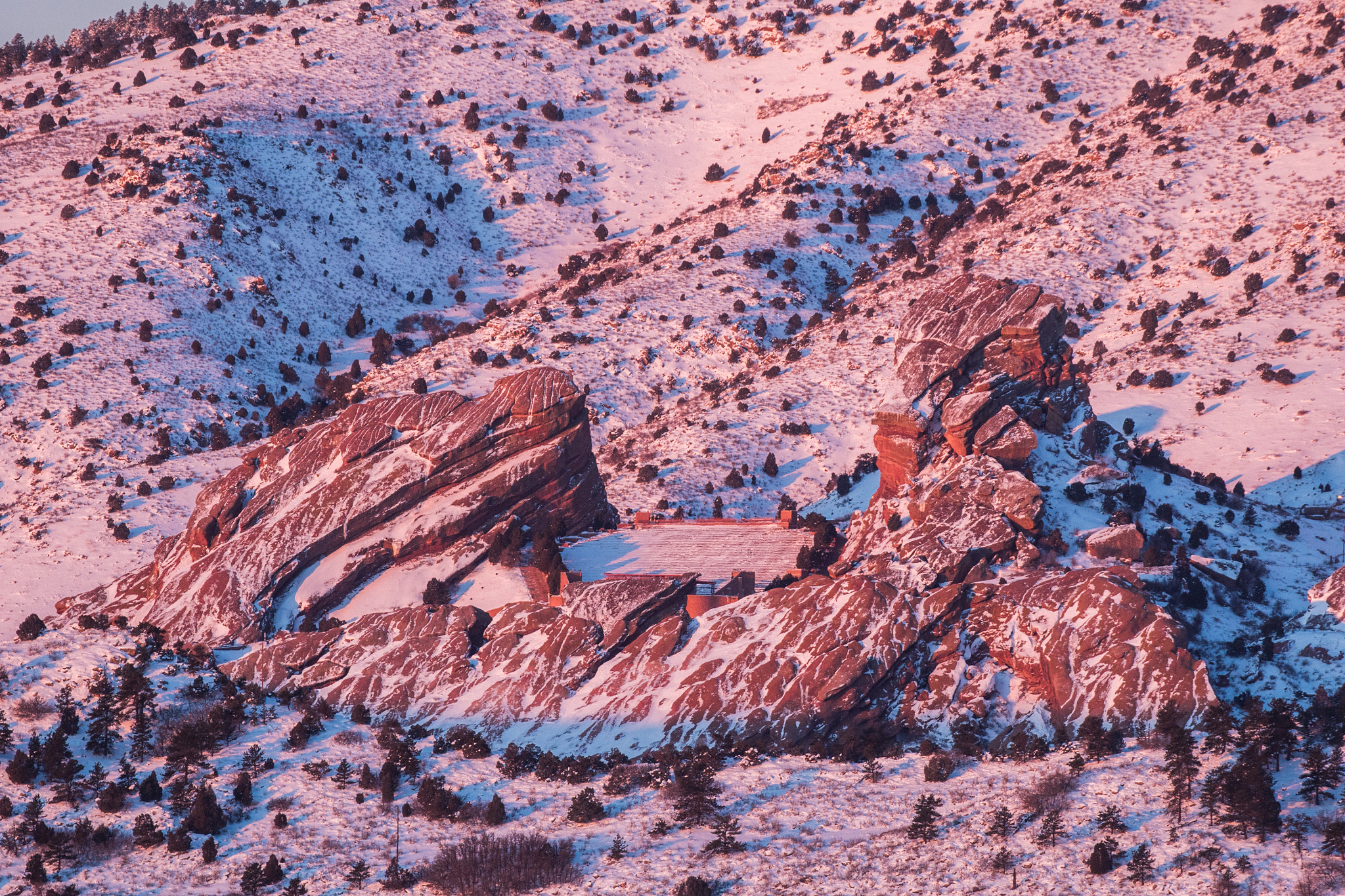 Panasonic Lumix DMC-GH4 sample photo. Red rocks amphitheater at sunrise photography