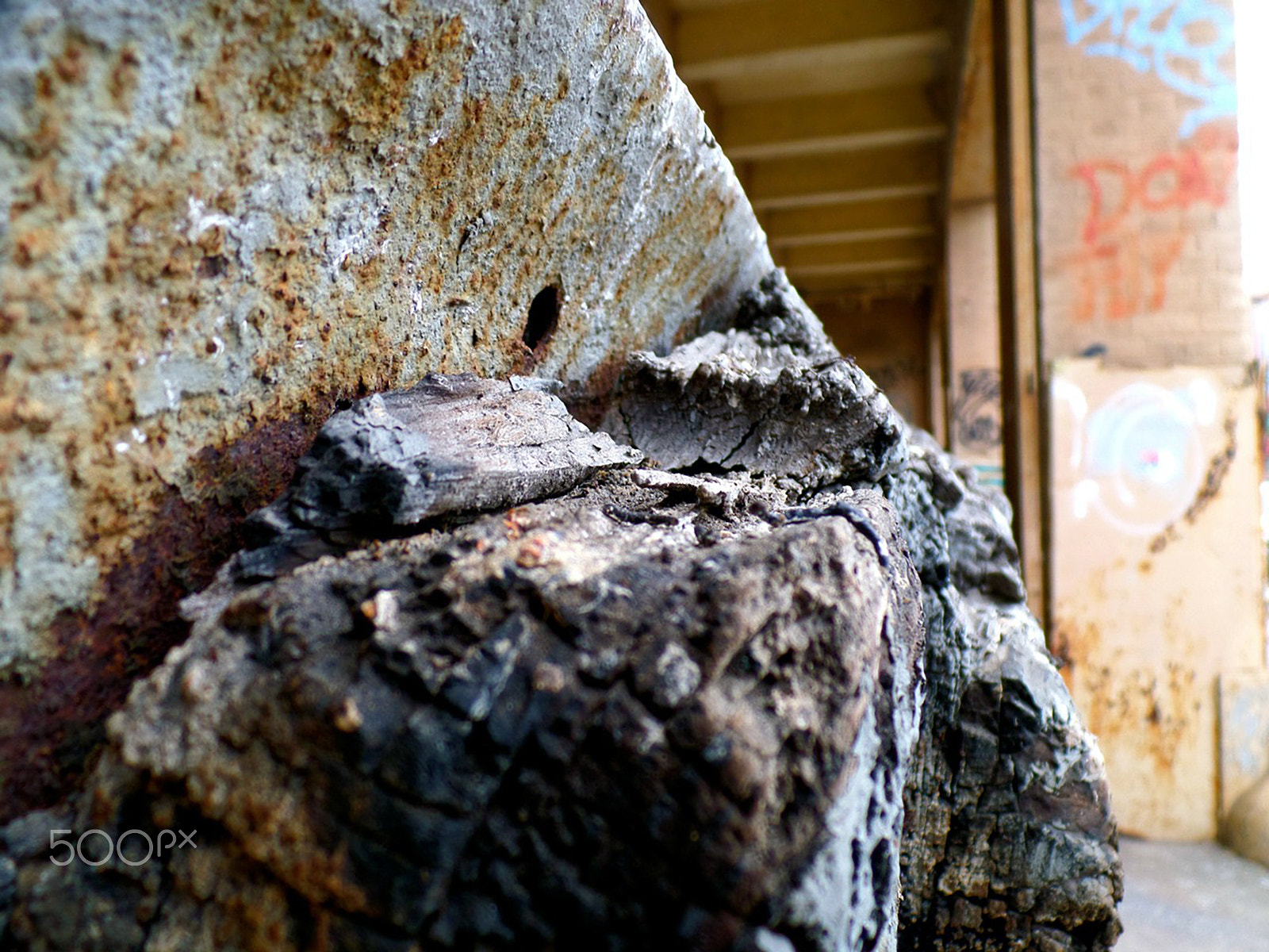 Samsung WB800F sample photo. Rusted wood in brooklyn photography