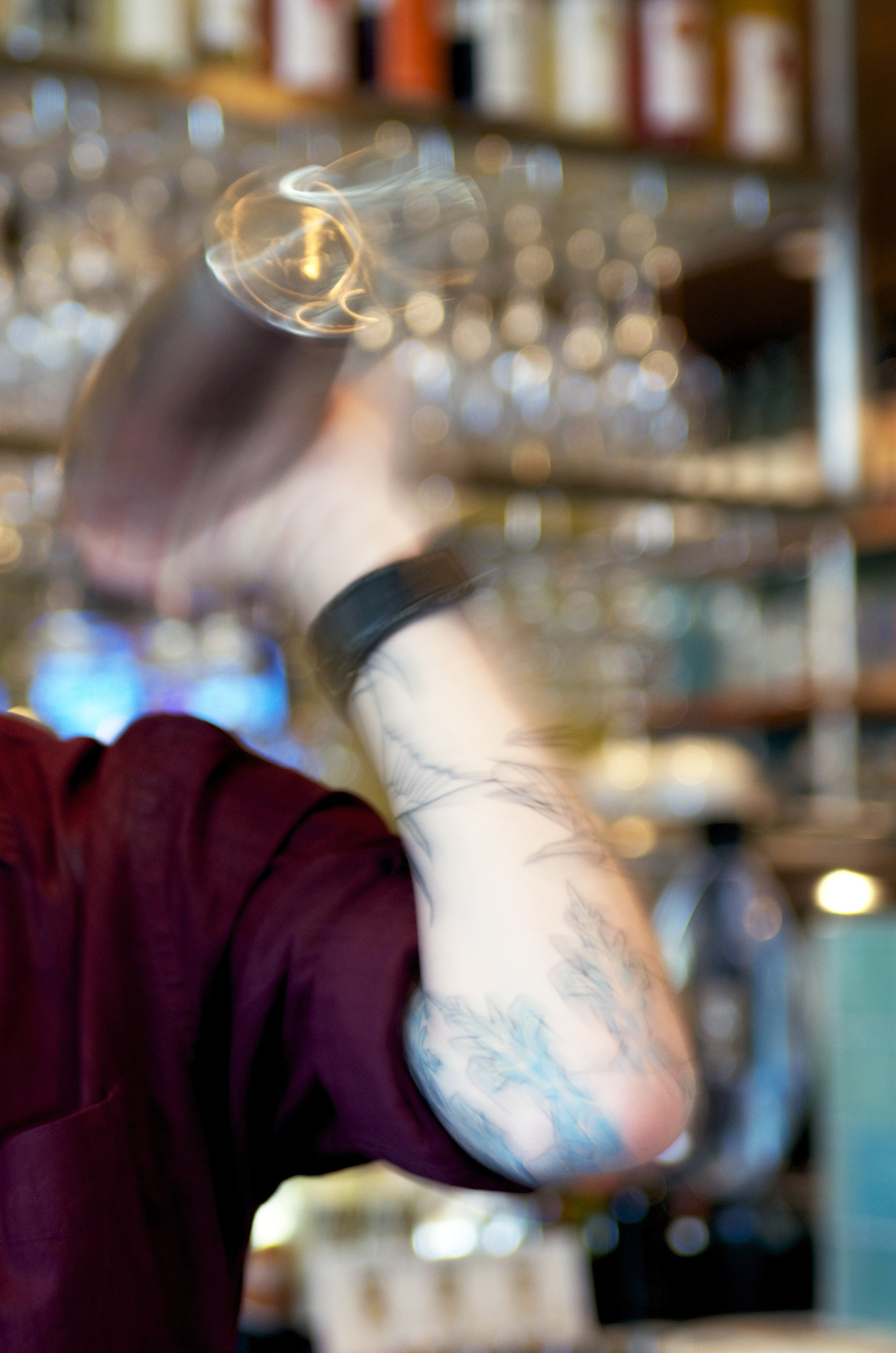 Tamron AF 28-75mm F2.8 XR Di LD Aspherical (IF) sample photo. Bartender photography
