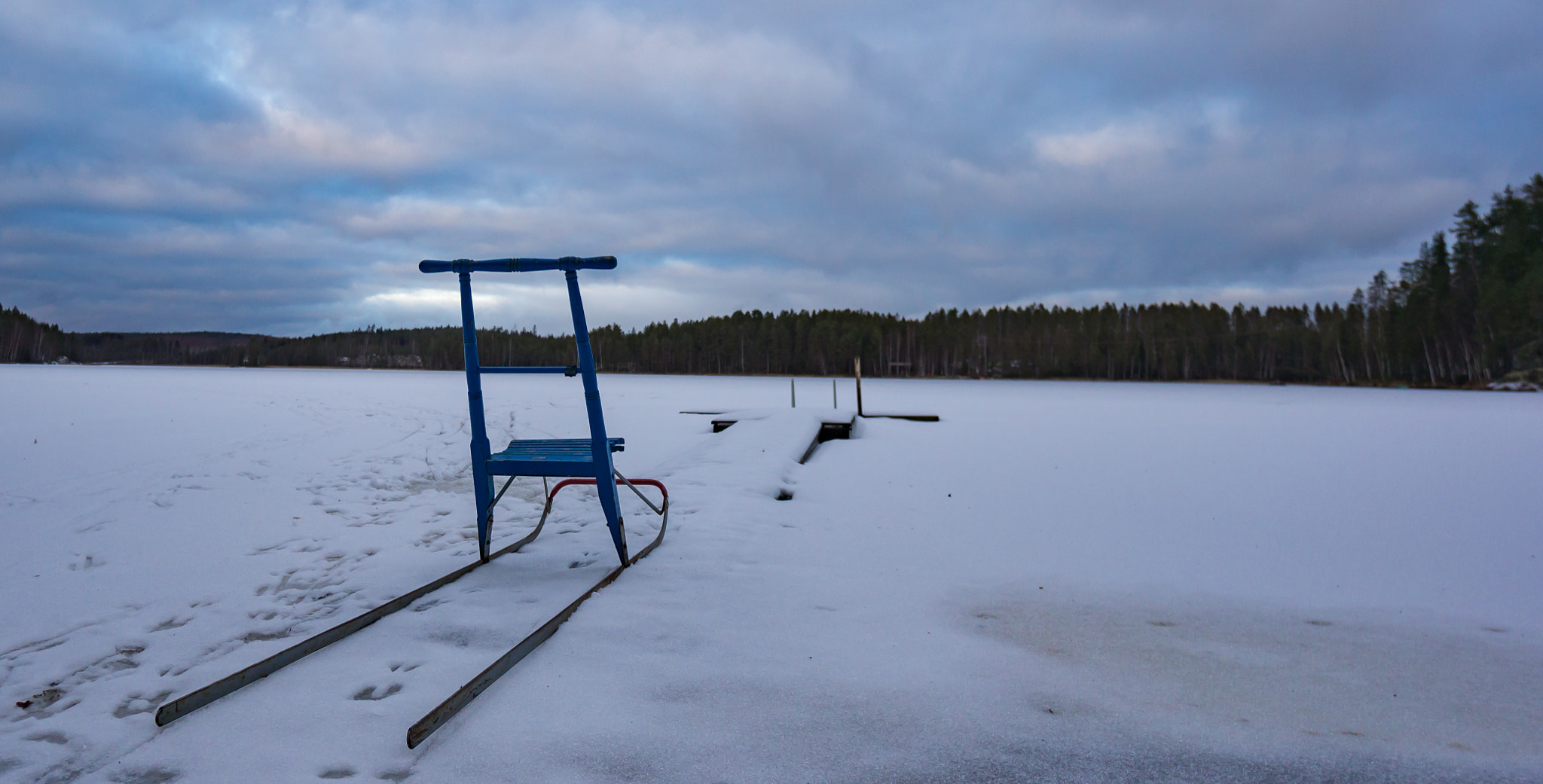 Sony Alpha NEX-5N + Sony E 10-18mm F4 OSS sample photo. Sledge on the lake photography