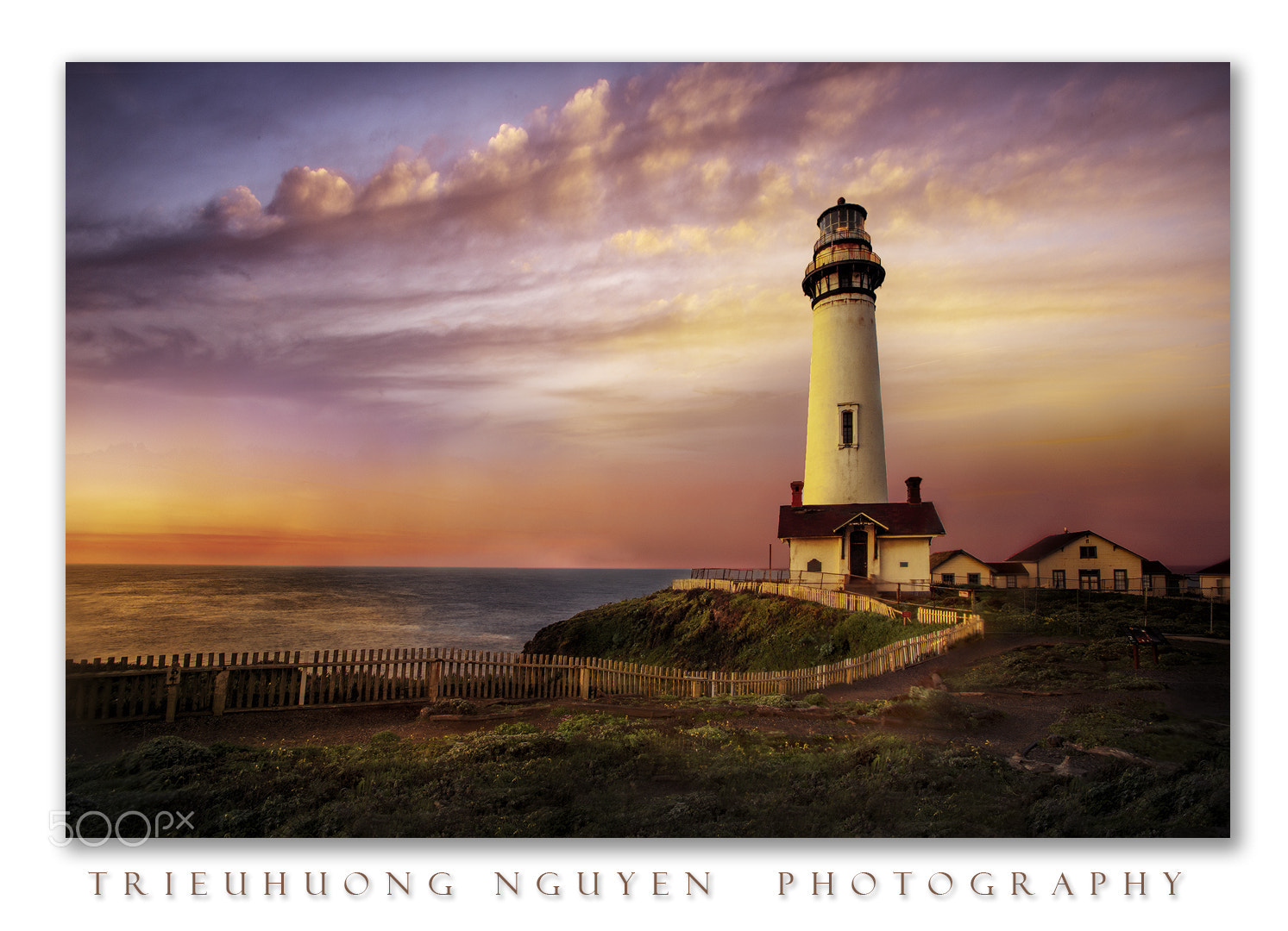 Nikon AF-S Nikkor 17-35mm F2.8D ED-IF sample photo. Lighthouse photography