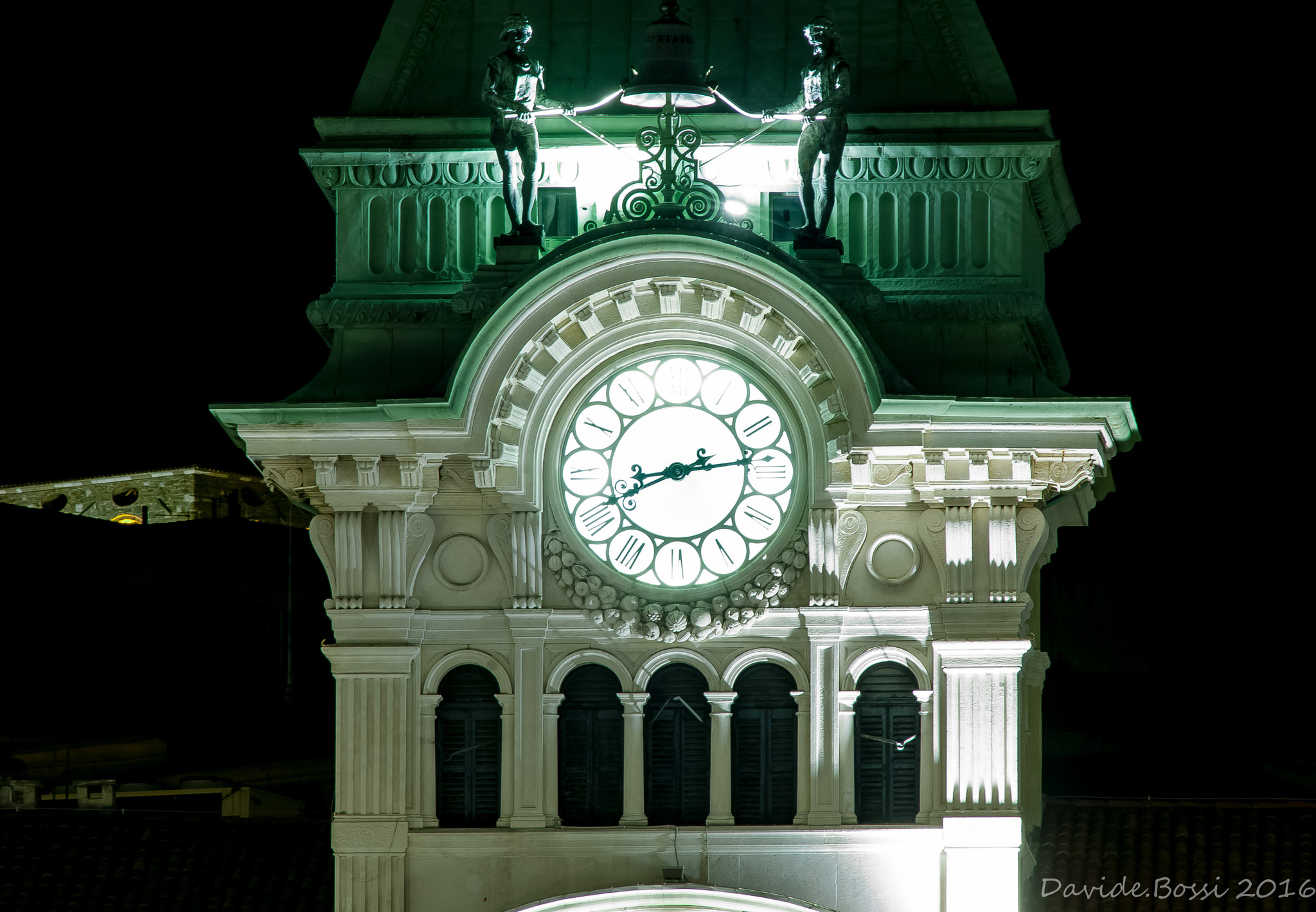 Nikon D2Xs + AF Nikkor 300mm f/4 IF-ED sample photo. Trieste-piazza unita' d'italia photography