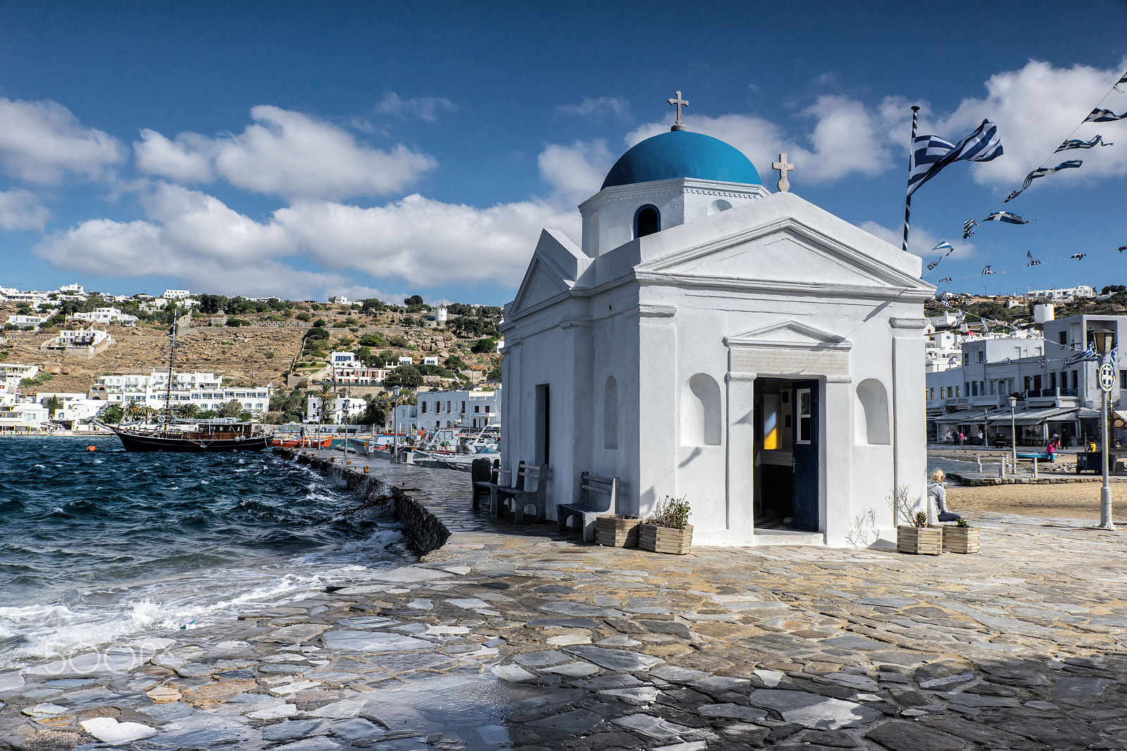 24-70mm F2.8-2.8 SSM sample photo. Mykonos photography