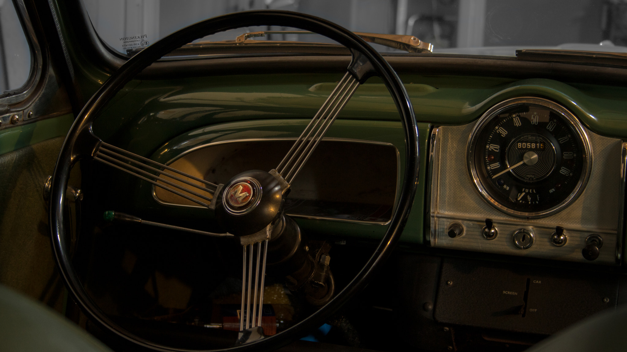 Canon EF-S 18-55mm F3.5-5.6 sample photo. Morris minor photography