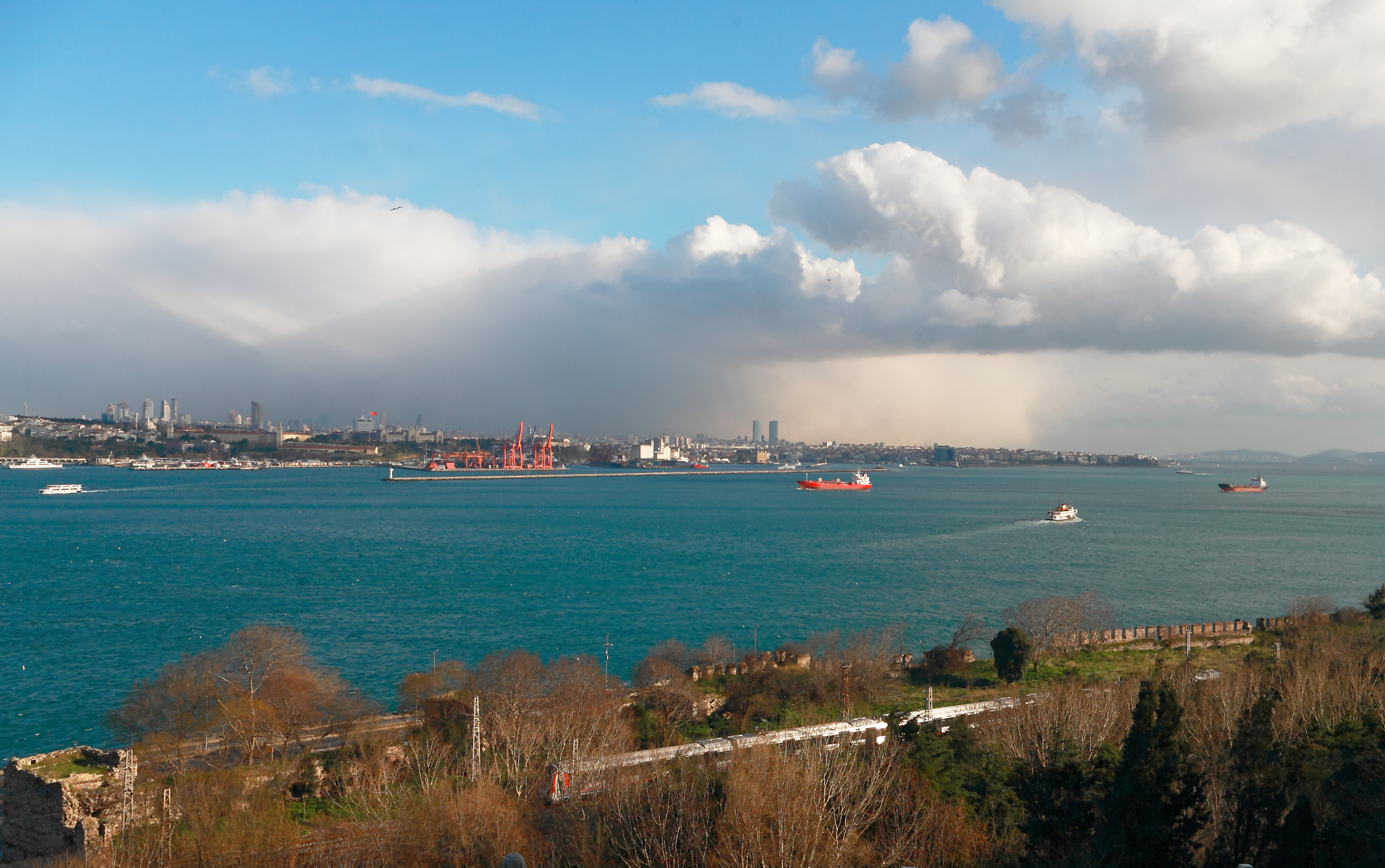 Canon EF 20-35mm F3.5-4.5 USM sample photo. Istanbul, january, 2016 photography