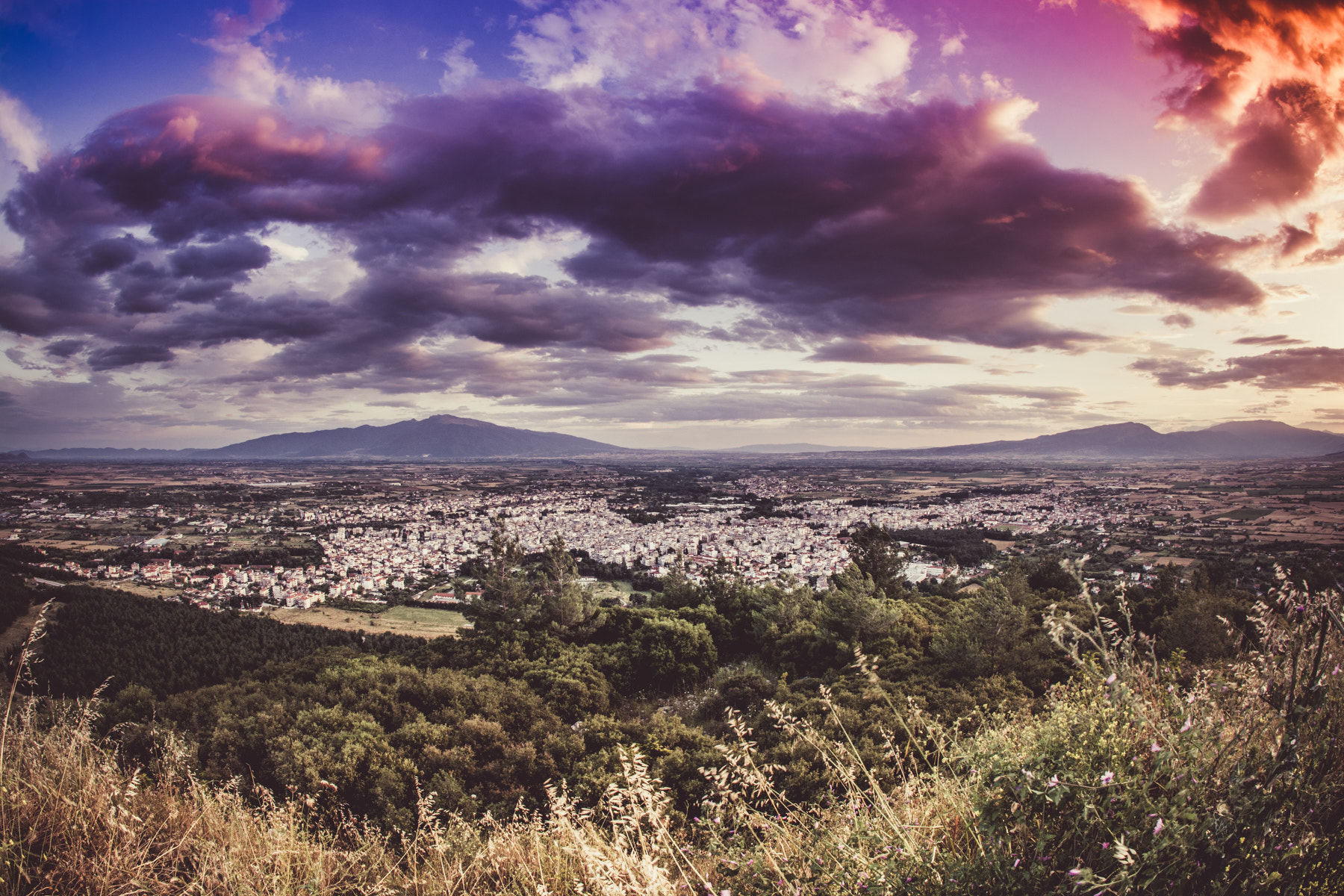 Nikon D7100 + Sigma 10mm F2.8 EX DC HSM Diagonal Fisheye sample photo. City from above photography