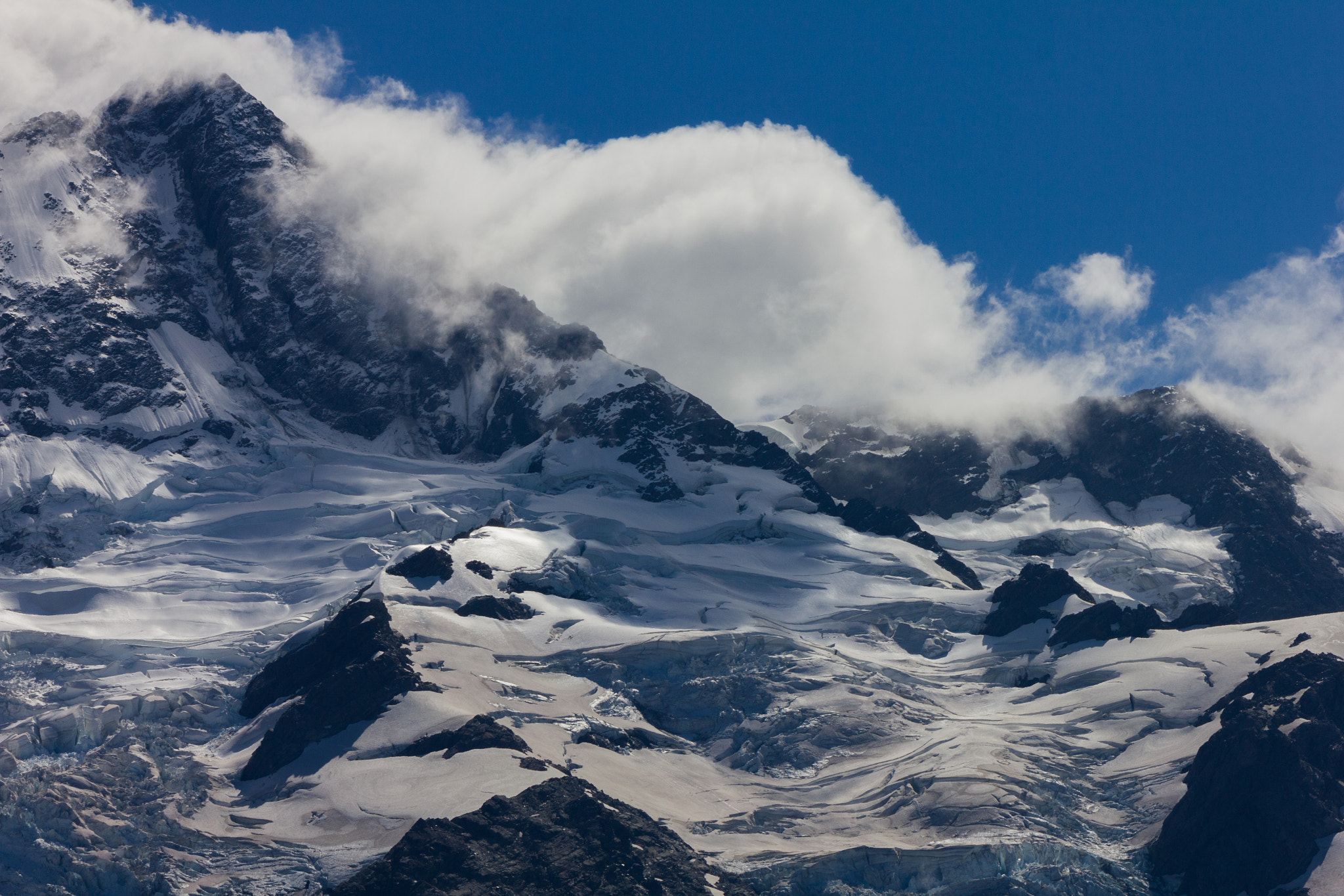 Canon EOS 550D (EOS Rebel T2i / EOS Kiss X4) + Canon EF-S 55-250mm F4-5.6 IS sample photo. Glacier of mount sefton photography