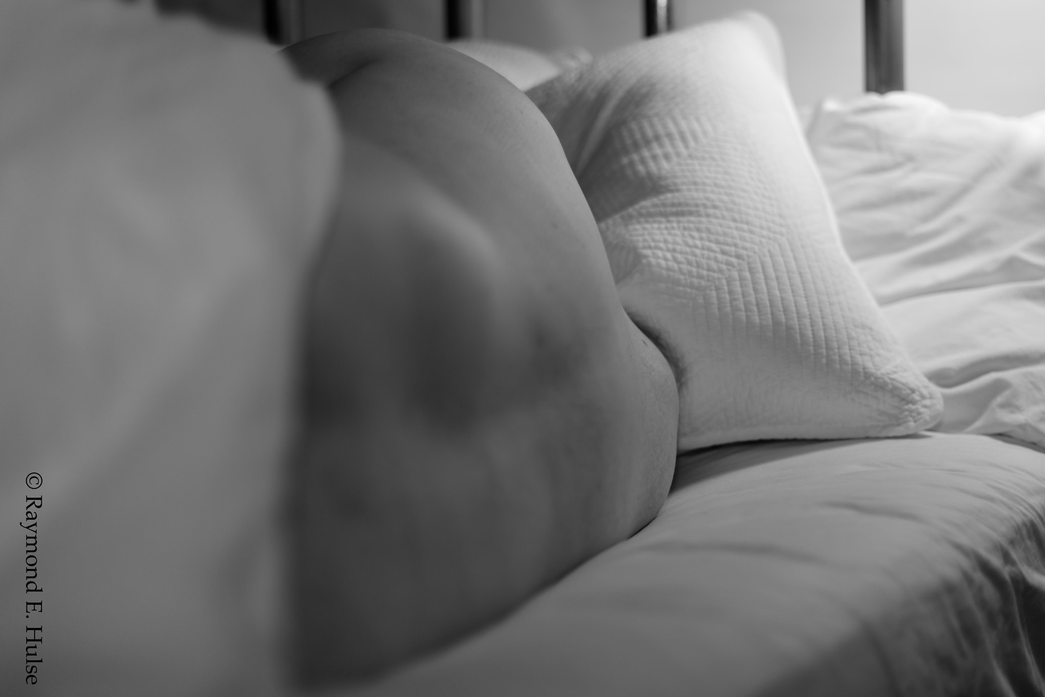 Canon EOS 5DS R + Canon EF 50mm F1.4 USM sample photo. Good night photography