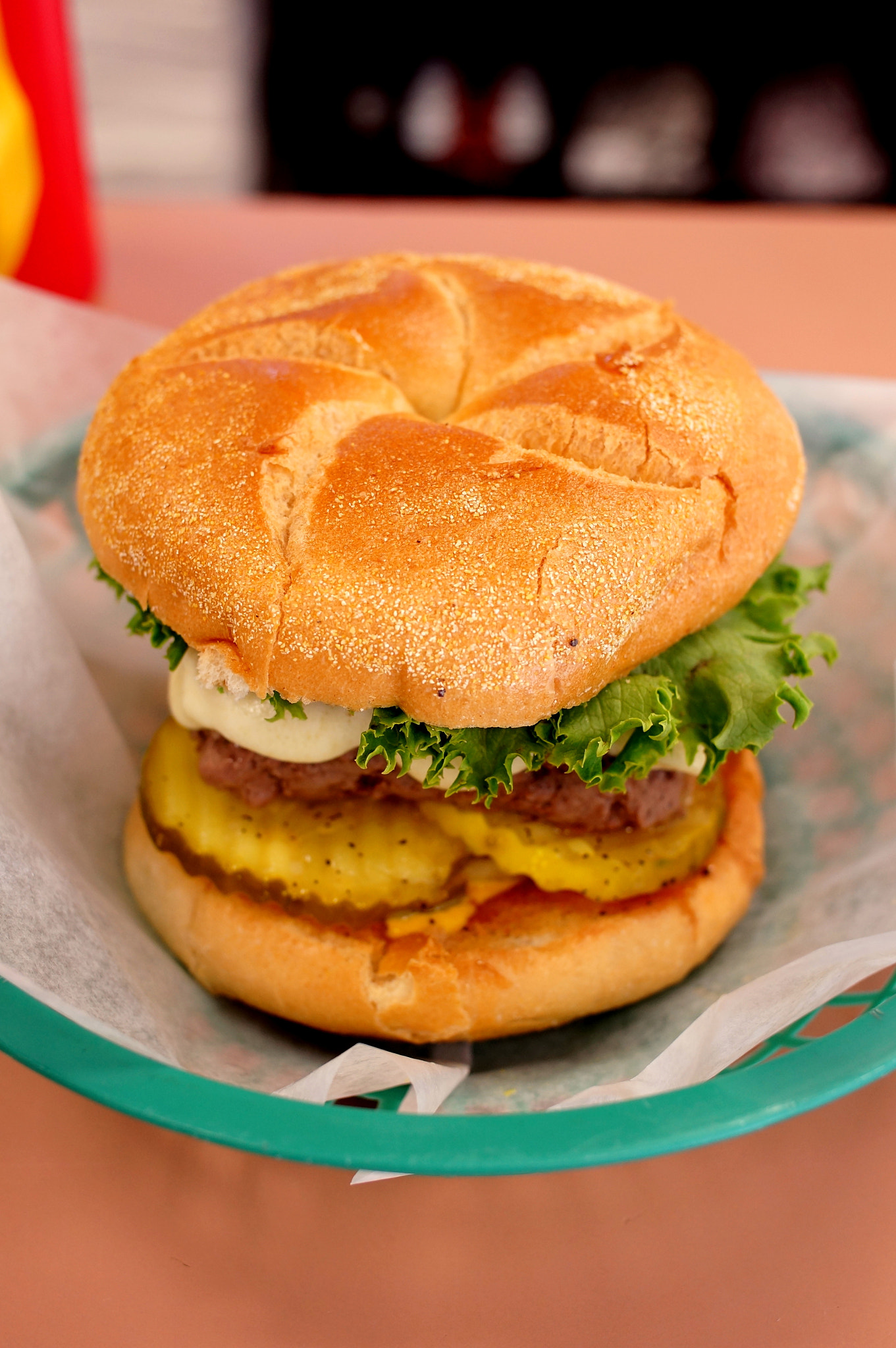 ZEISS Touit 32mm F1.8 sample photo. Connecticut's delicious steamed burger. photography