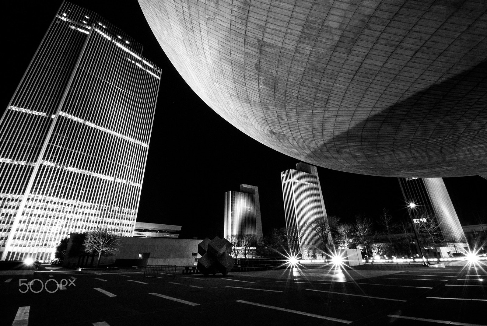 Nikon D80 + Tamron SP AF 10-24mm F3.5-4.5 Di II LD Aspherical (IF) sample photo. The empire state plaza photography