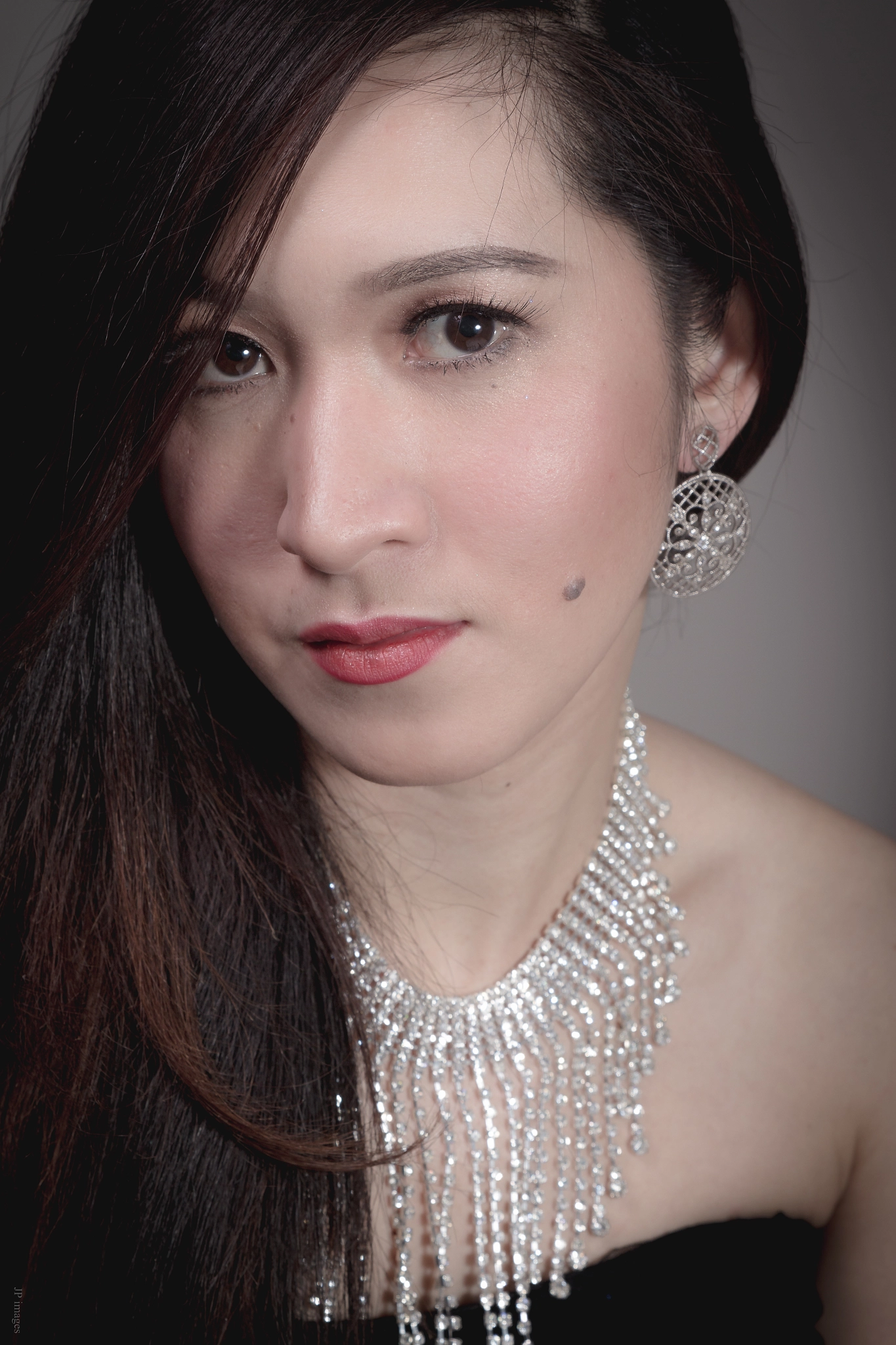 Sigma 24-70mm F2.8 EX DG Macro sample photo. Black dress series photography