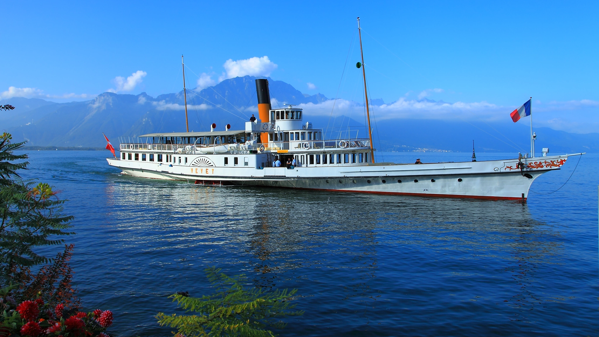 Canon EF 24-105mm F4L IS USM sample photo. Lake geneva photography