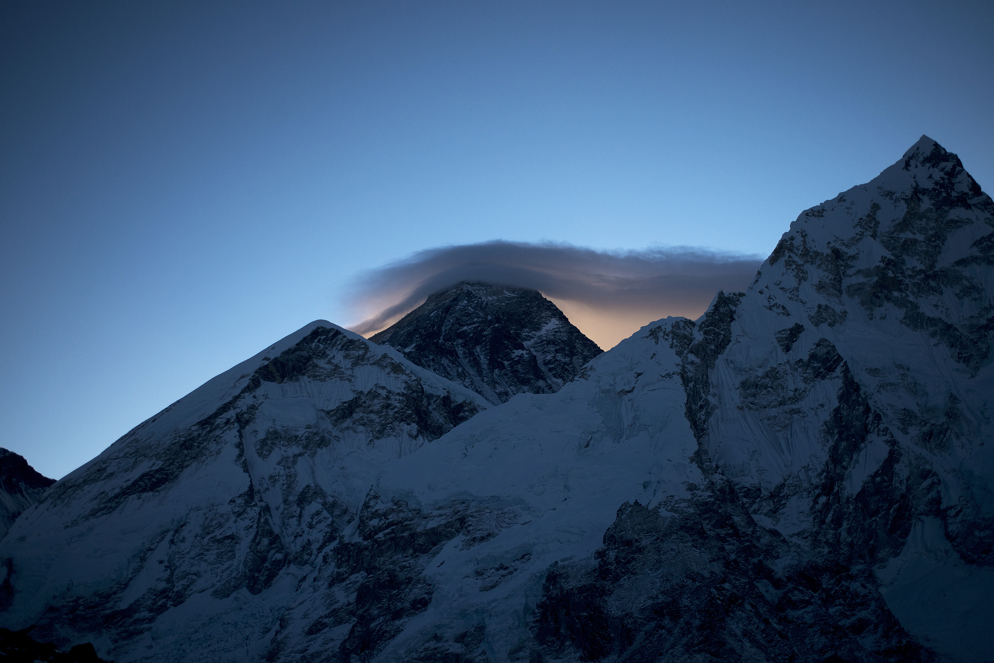 Nikon D800E + AF Zoom-Nikkor 35-70mm f/2.8D sample photo. Everest sunrise photography
