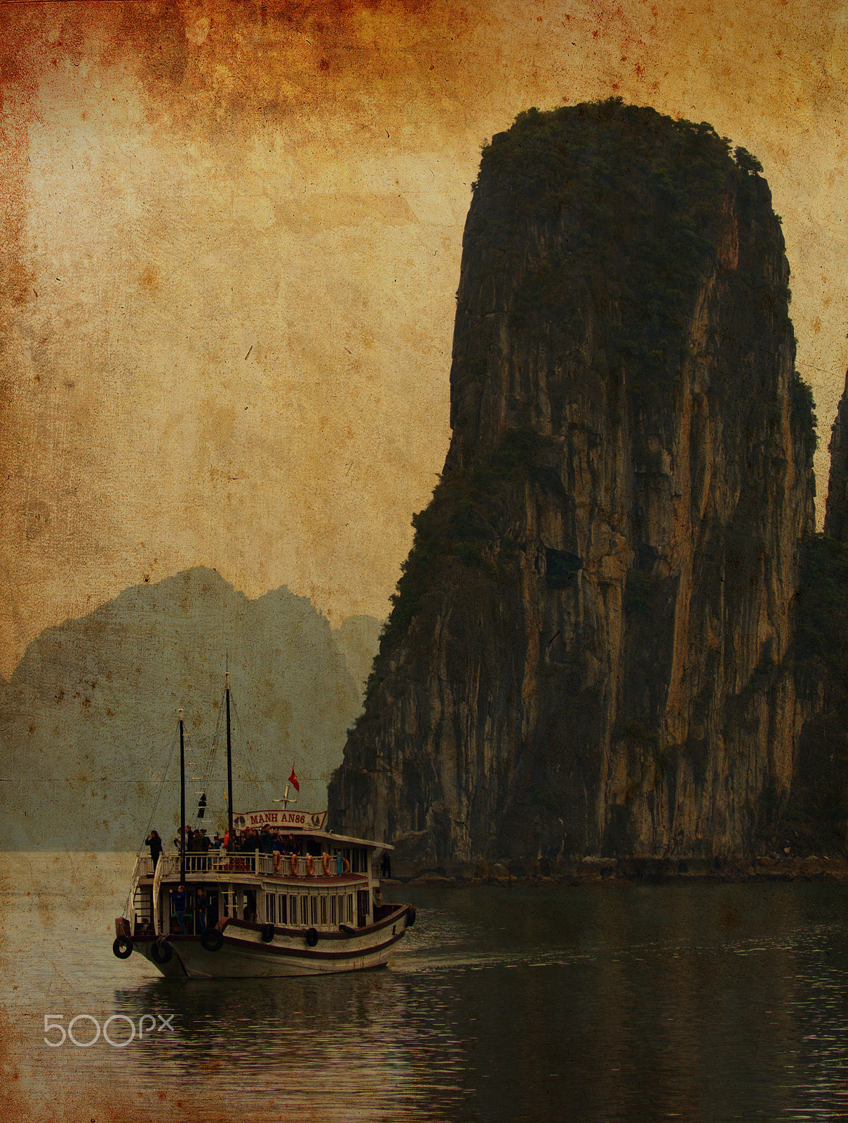 Canon EF 70-200mm F4L IS USM sample photo. Ha long bay canvas series ii photography