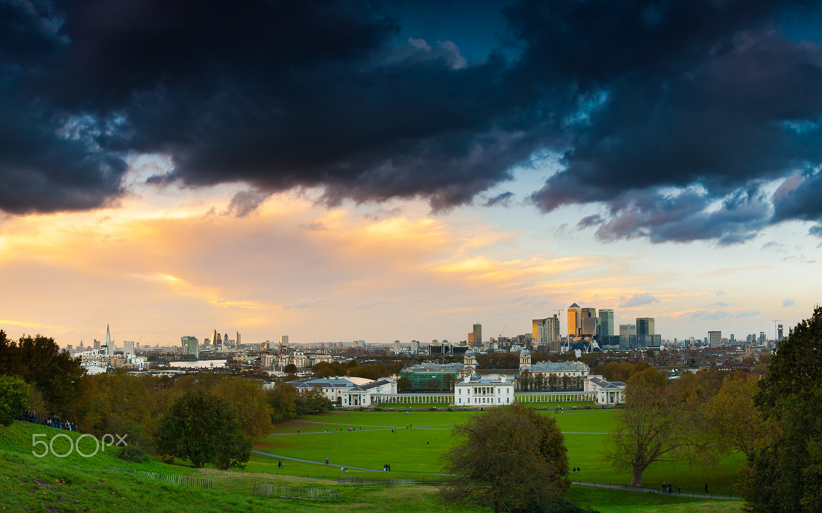 Nikon D200 + Sigma 24-70mm F2.8 EX DG Macro sample photo. View from the greenwich park photography