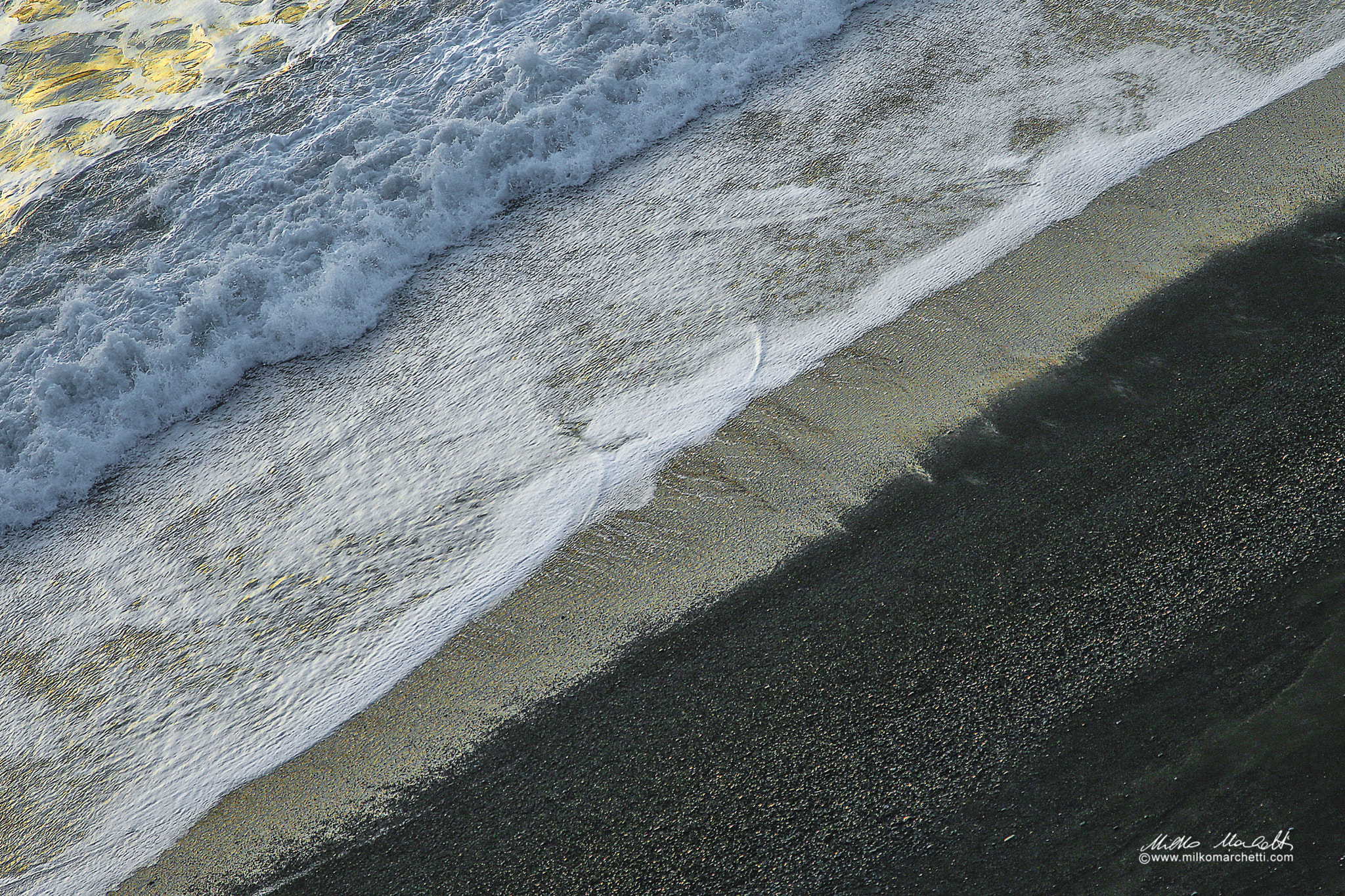 Canon EF 300mm f/2.8L + 1.4x sample photo. Stripes photography