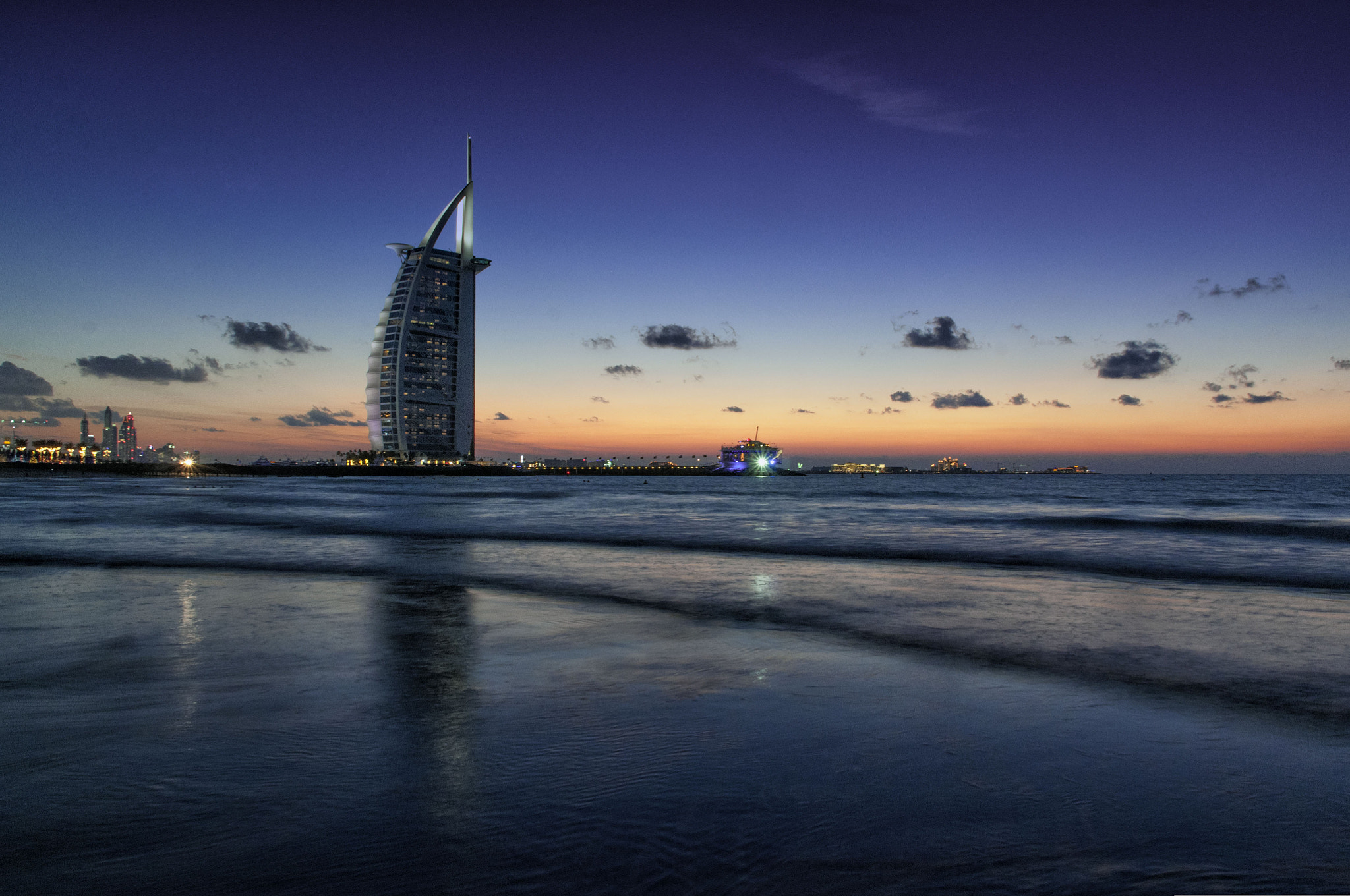 Nikon D300 + Sigma 18-200mm F3.5-6.3 DC sample photo. Dubai11 photography