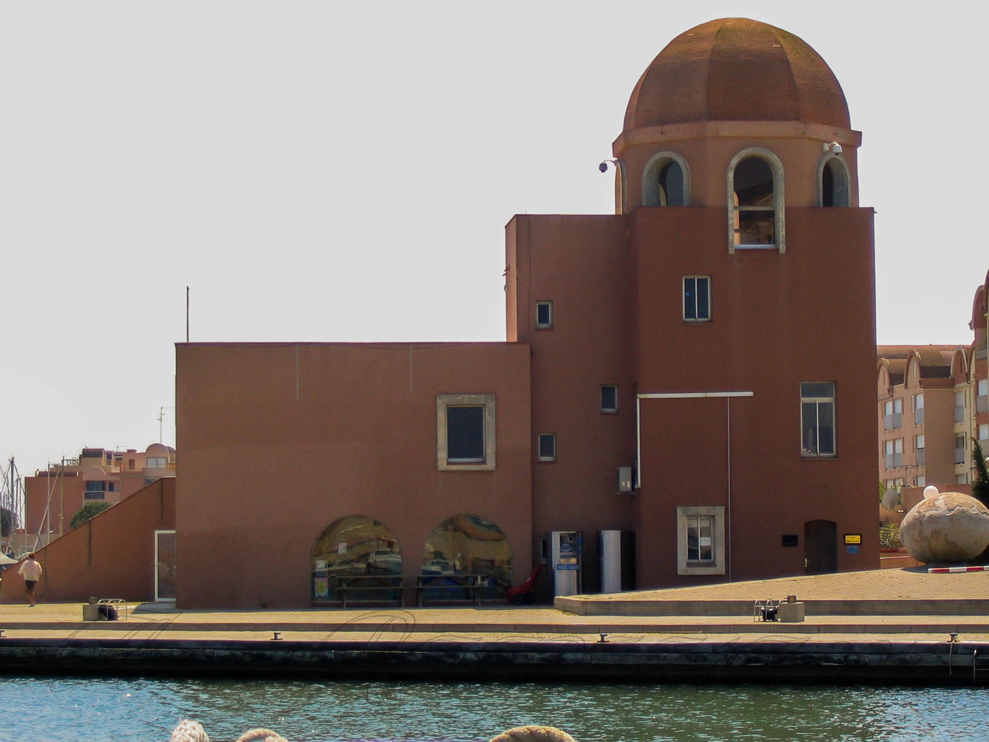 Canon POWERSHOT A70 sample photo. Gruissan_mai_2004-4.jpg photography
