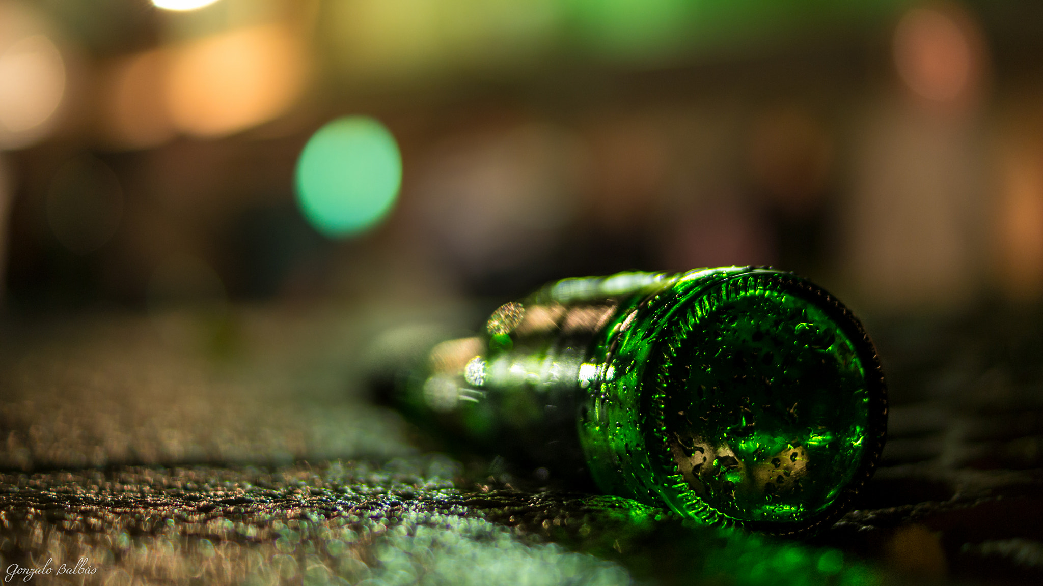 Sony SLT-A33 + Sony DT 35mm F1.8 SAM sample photo. Drunken bokeh photography