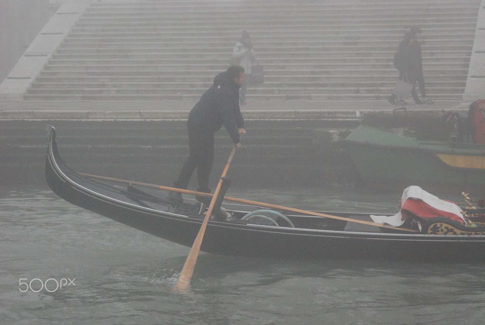 AF Zoom-Nikkor 35-80mm f/4-5.6D sample photo. Gondola photography