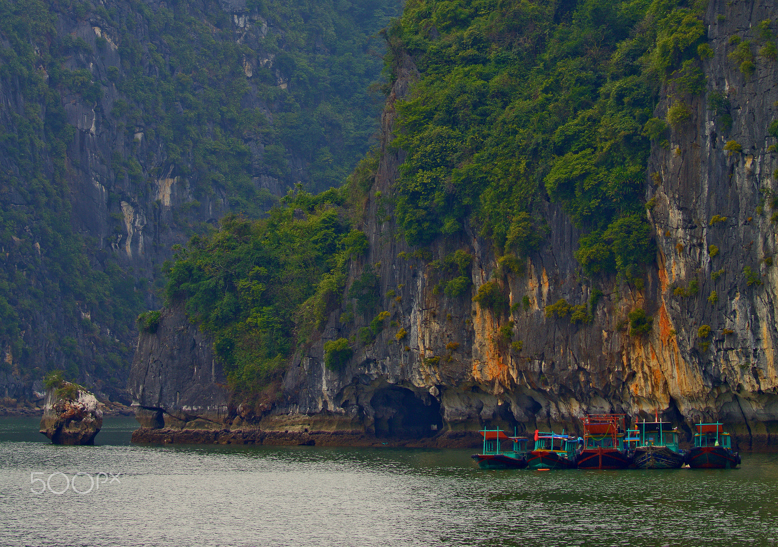 Canon EF 70-200mm F4L IS USM sample photo. Fishing boats ha long bay photography