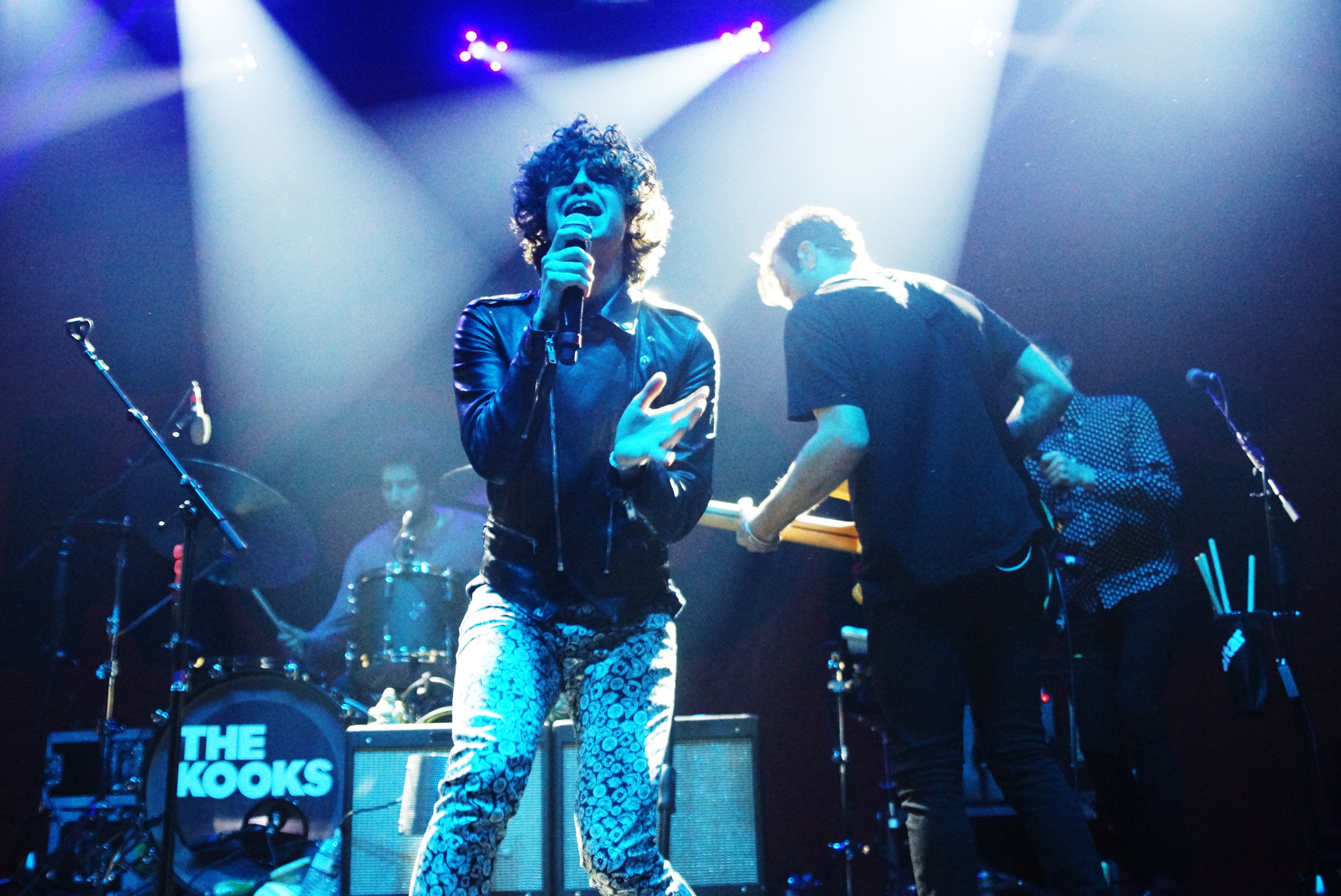 Sony SLT-A77 + 24-70mm F2.8 sample photo. The kooks photography