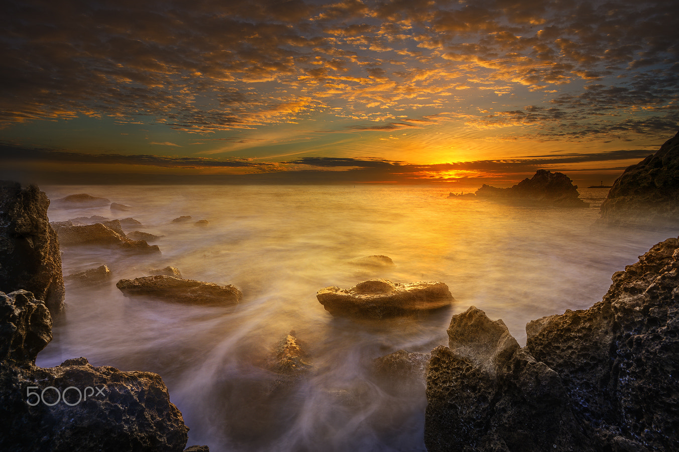 Nikon AF-S Nikkor 17-35mm F2.8D ED-IF sample photo. Corona del mar photography