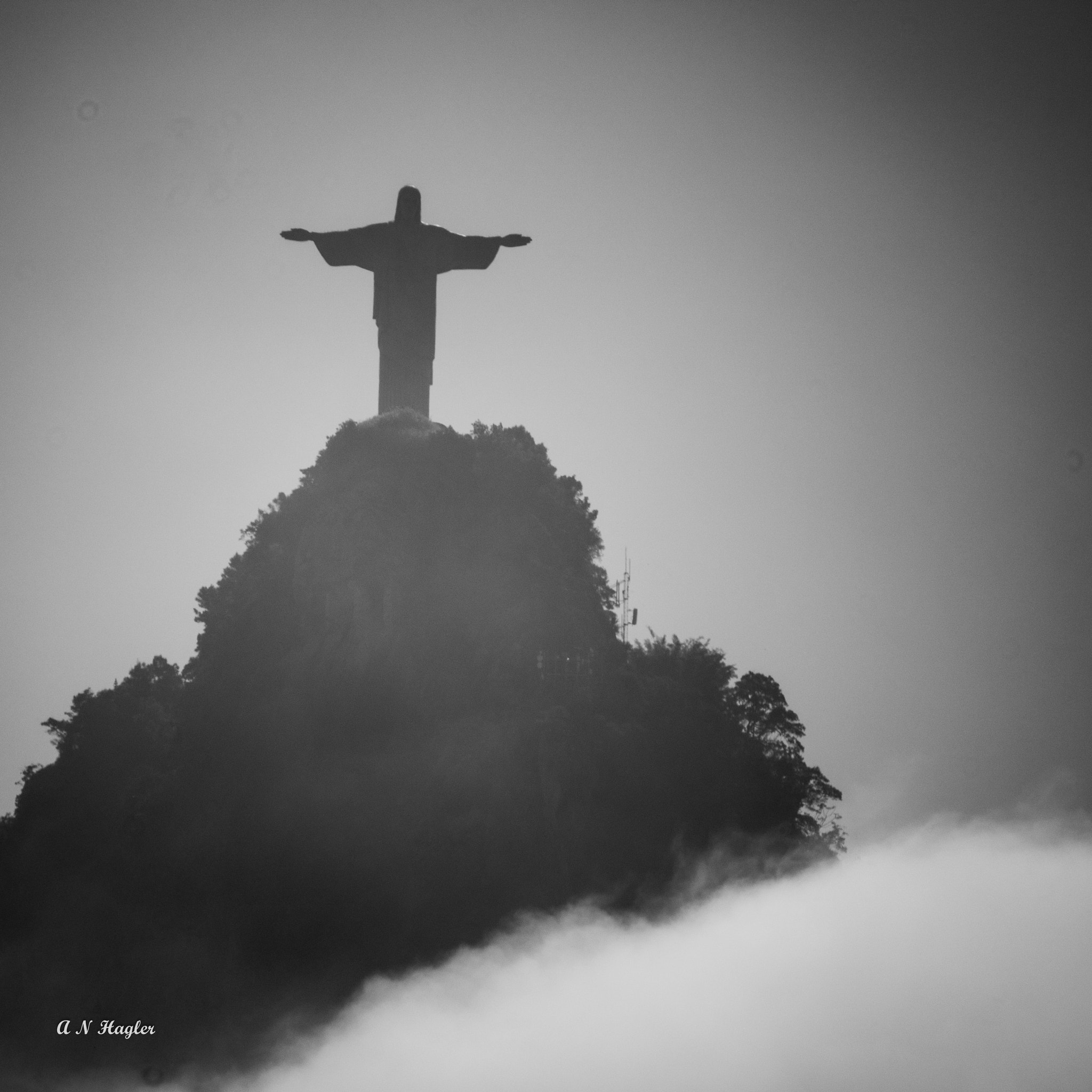 Sony a7 + Sony 500mm F8 Reflex sample photo. Christ in clouds from praia botafogo photography
