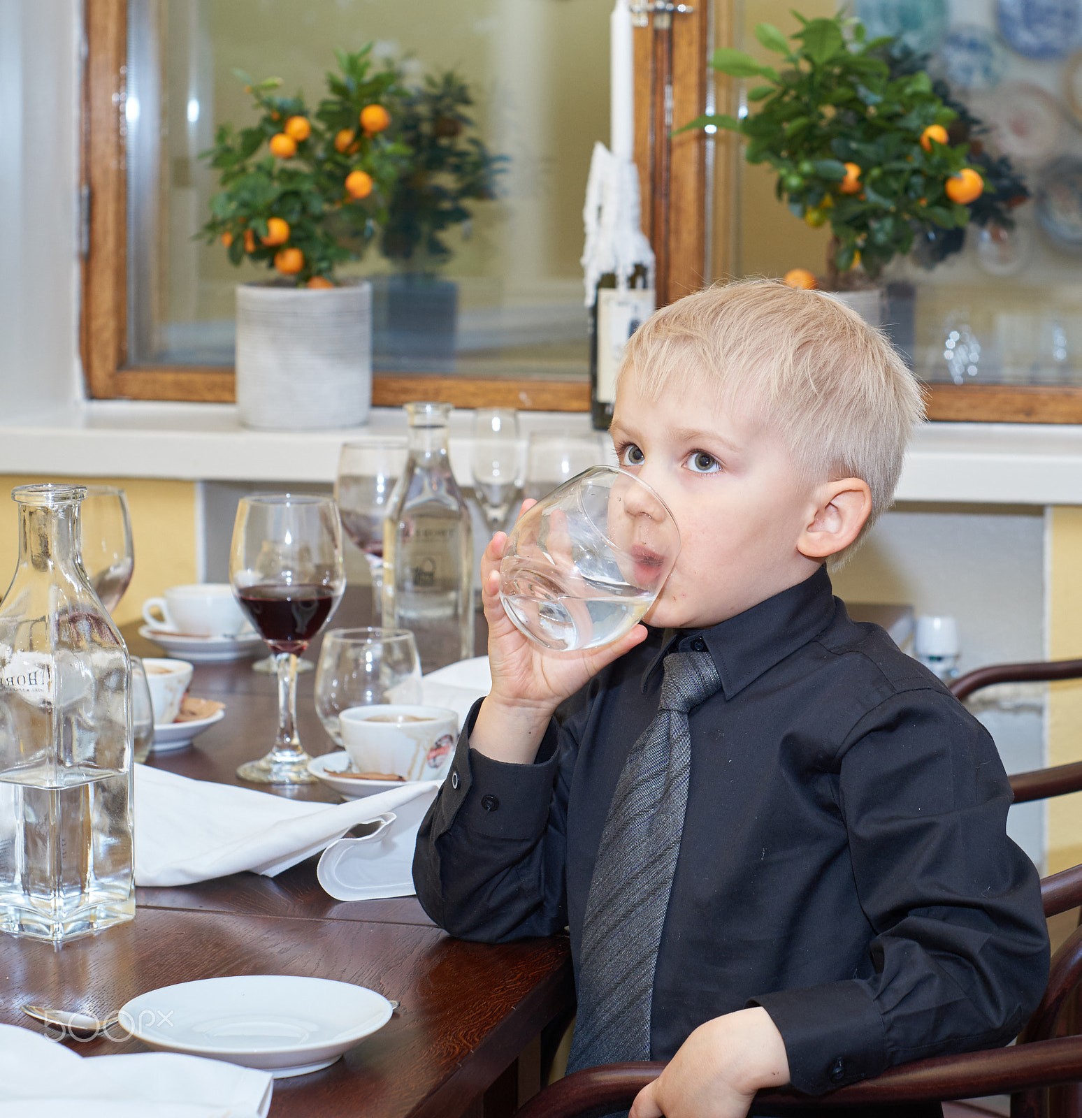 Sony a99 II + Minolta AF 50mm F1.7 sample photo. A thirsty wedding guest photography