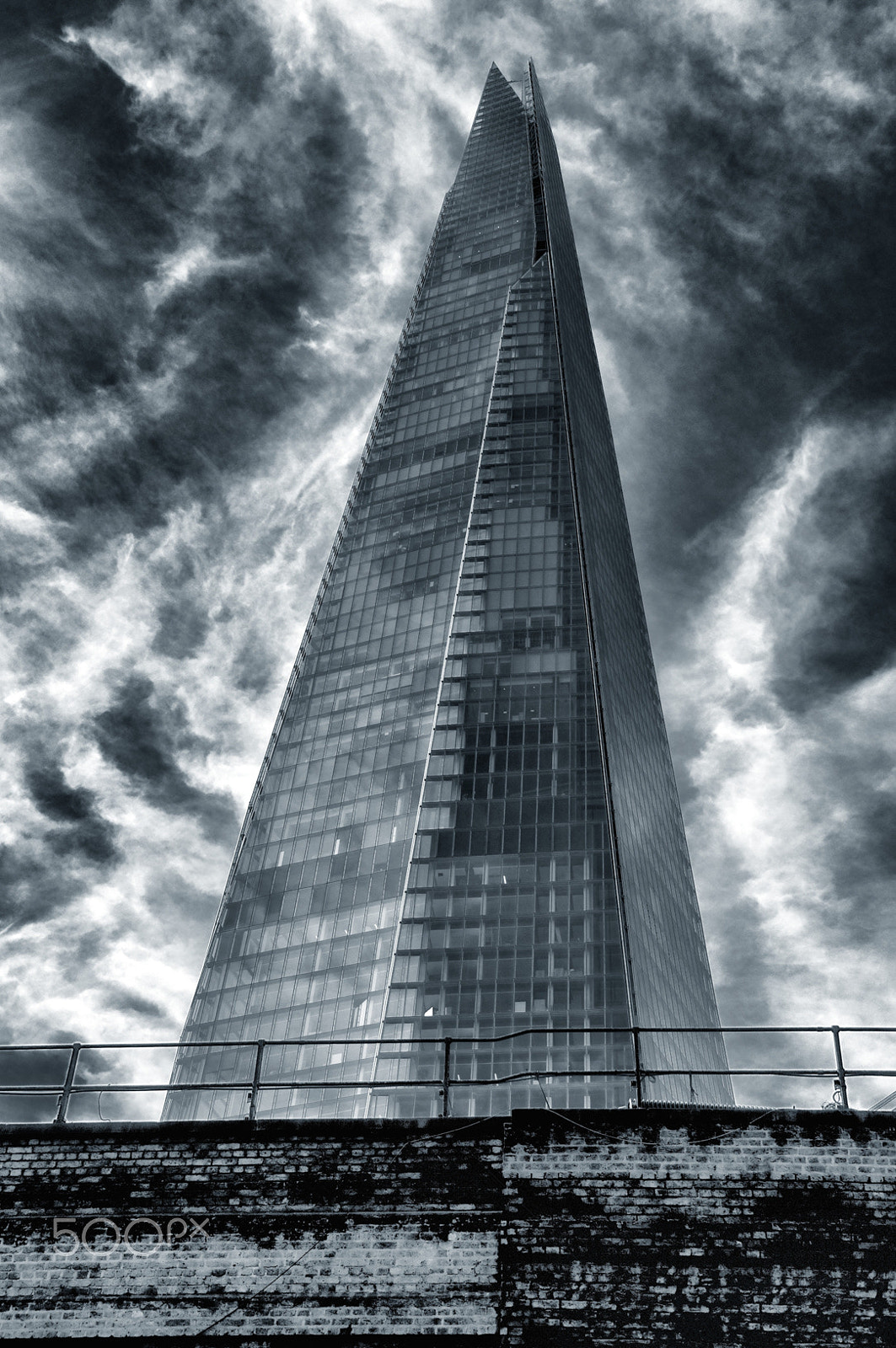 Sony E 18-200mm F3.5-6.3 OSS sample photo. The shard photography