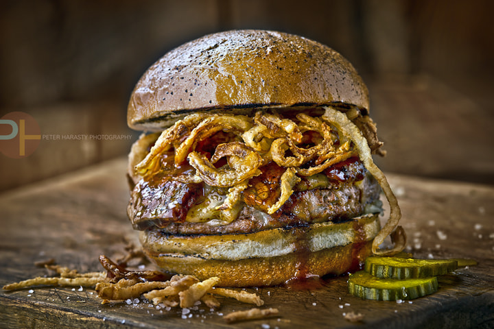 Nikon D800 + AF Micro-Nikkor 105mm f/2.8 sample photo. Burger photography