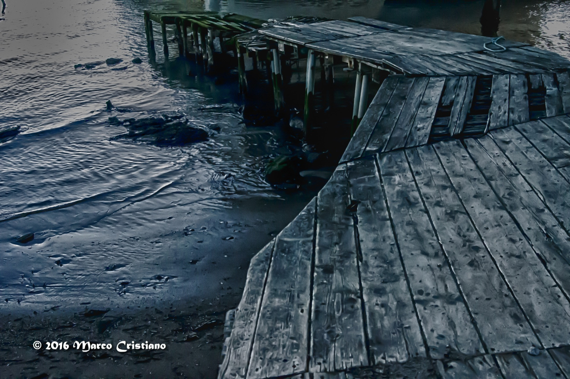 AF Zoom-Nikkor 28-70mm f/3.5-4.5 sample photo. Il pontile abbandonato... photography