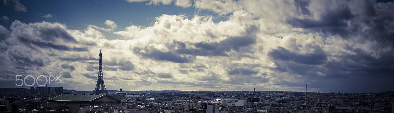 Sony NEX-5C + Sigma 30mm F2.8 EX DN sample photo. Eiffel tower photography