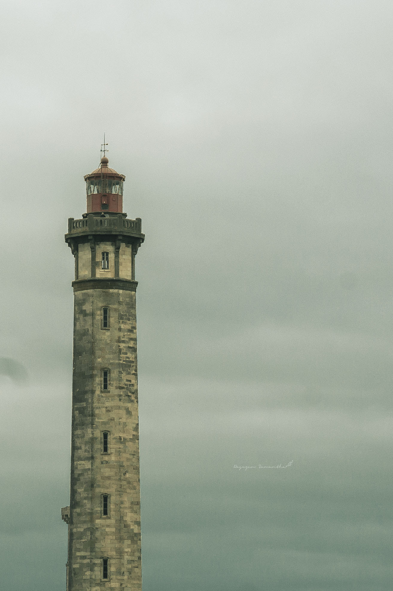 Sony SLT-A33 + Sony DT 50mm F1.8 SAM sample photo. Le phare des baleines photography