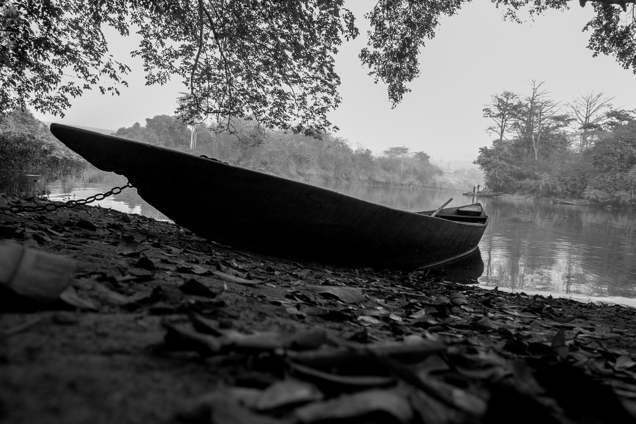 Canon EOS 400D (EOS Digital Rebel XTi / EOS Kiss Digital X) sample photo. Canoe photography