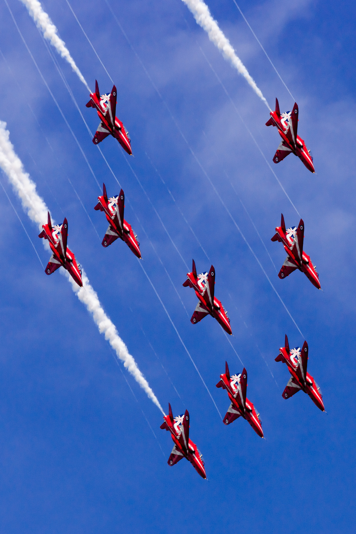 Sony 70-300mm F4.5-5.6 G SSM sample photo. Red arrows dive photography