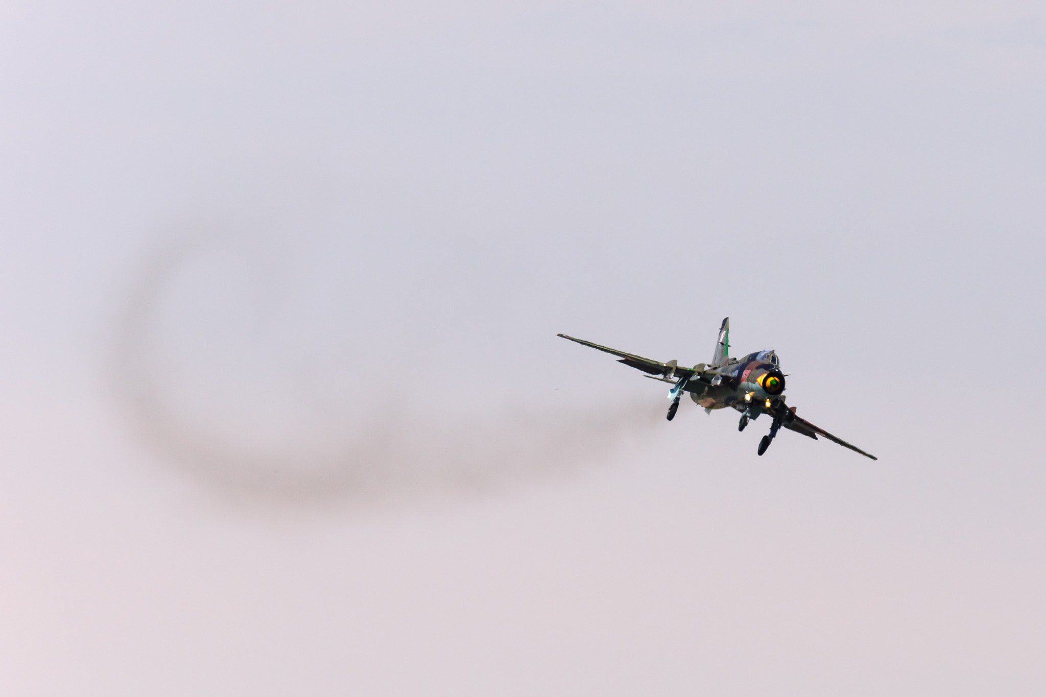 Sony 70-300mm F4.5-5.6 G SSM sample photo. Smoking fitter photography