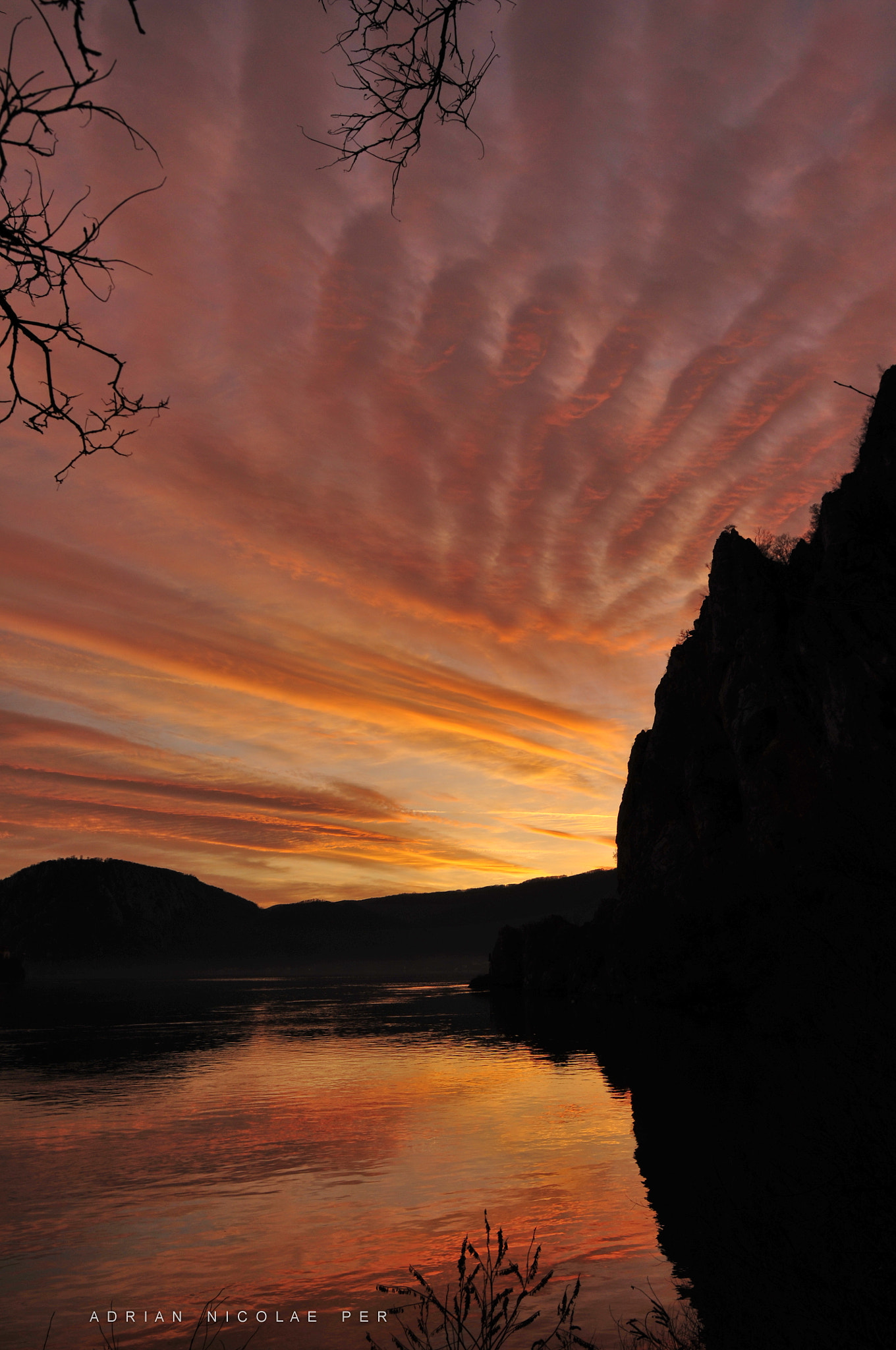 Nikon AF-S Nikkor 16-35mm F4G ED VR sample photo. Sunset in danube canions photography