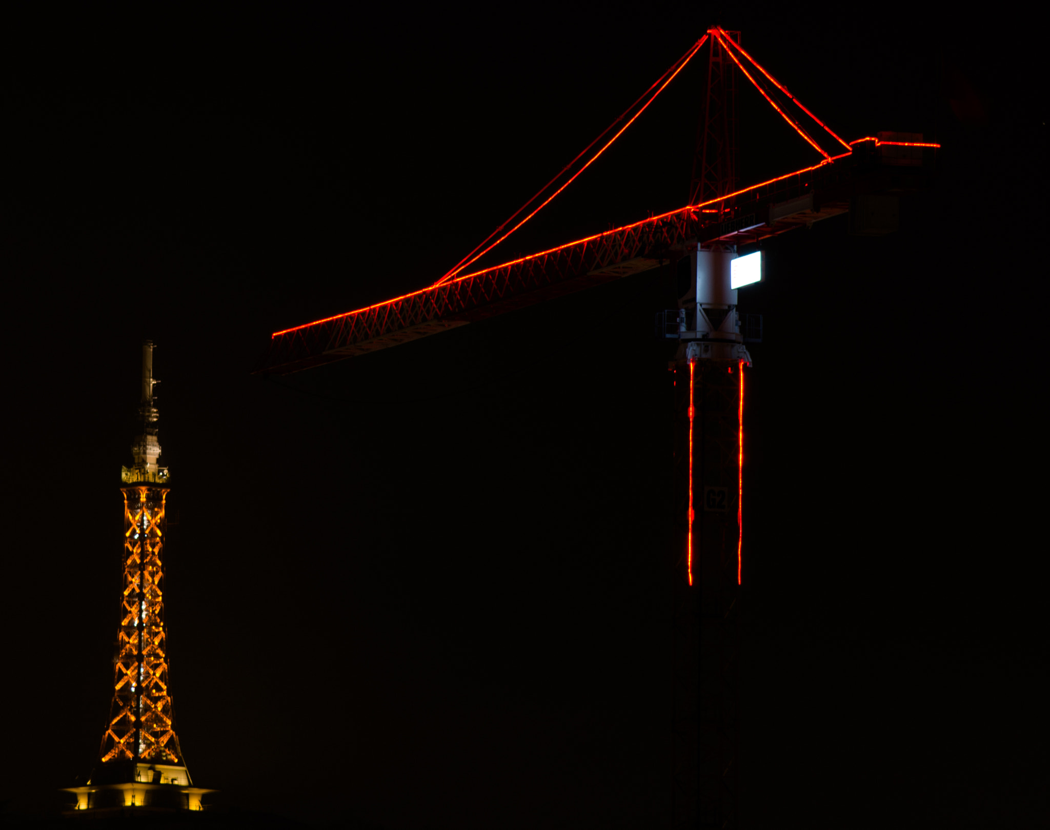 Tamron AF 70-300mm F4-5.6 Di LD Macro sample photo. Crane and metallic tower of fourviere at night photography