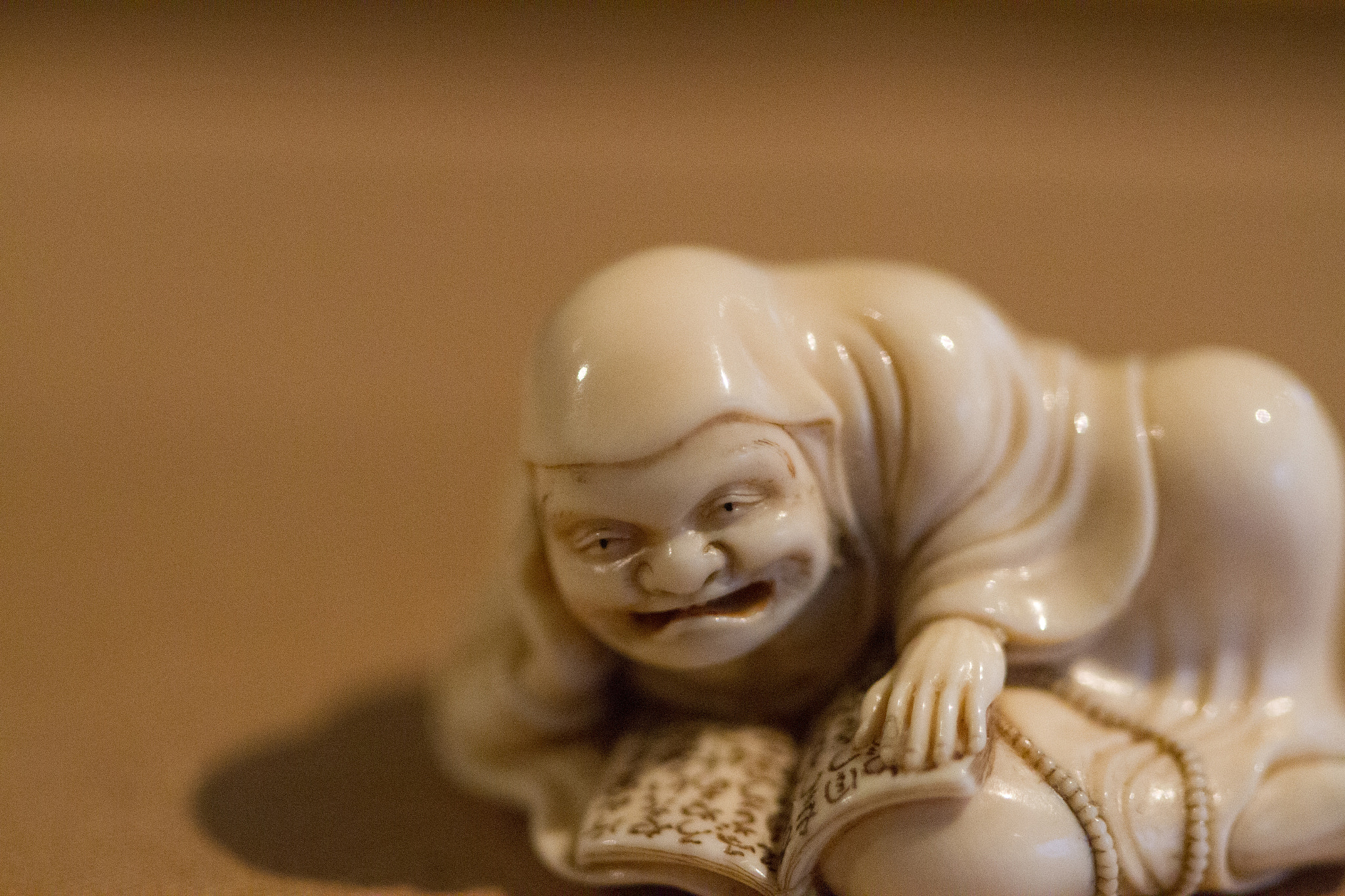 Canon EOS 7D + Canon EF 100mm F2.8 Macro USM sample photo. Netsuke photography