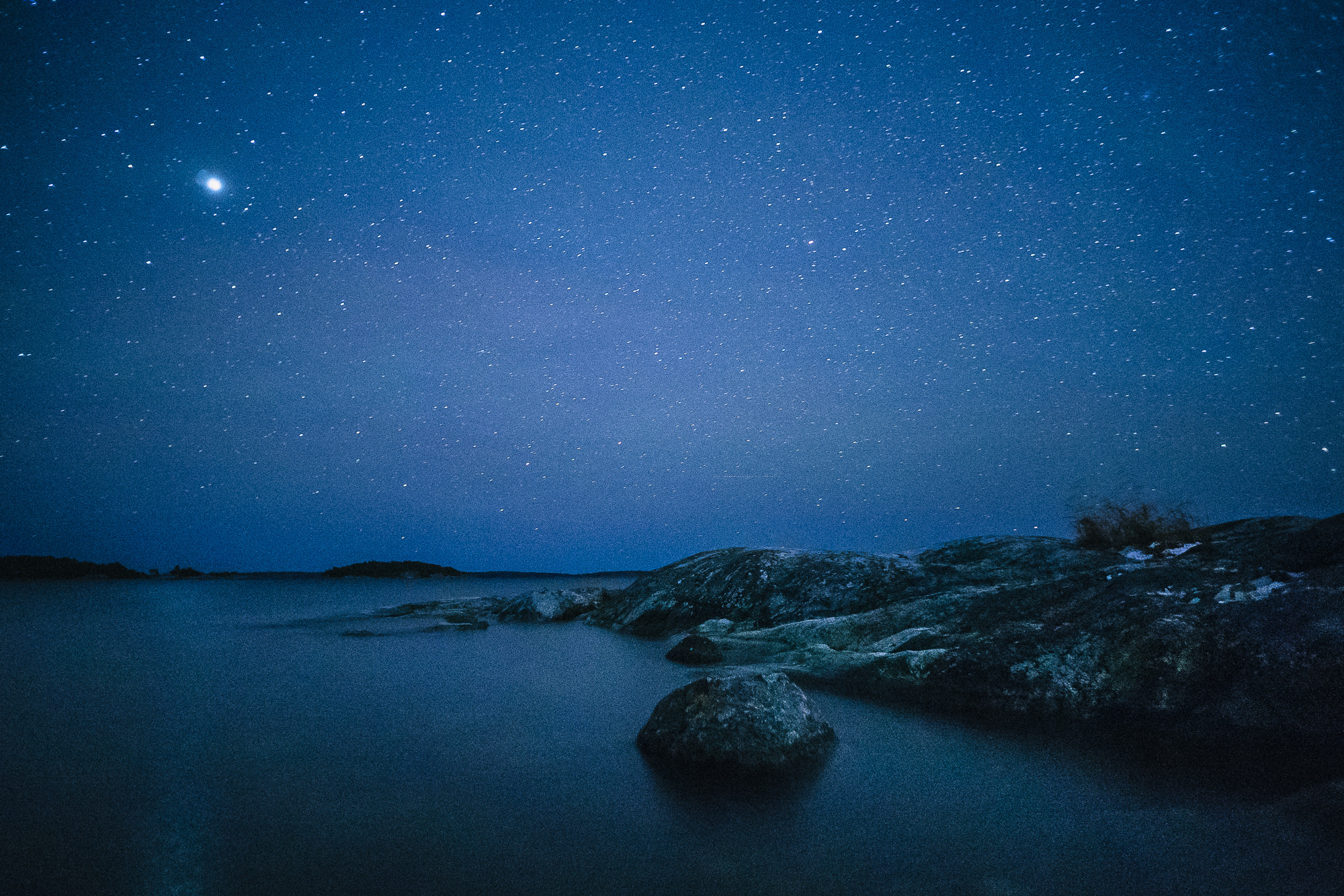 Sony a7 + Sony E 16mm F2.8 sample photo. Rocks and stars photography