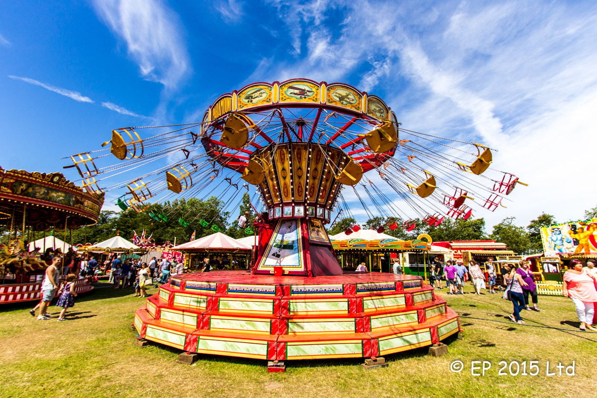 Canon EF-S 10-22mm F3.5-4.5 USM sample photo. Chair-o-plane photography
