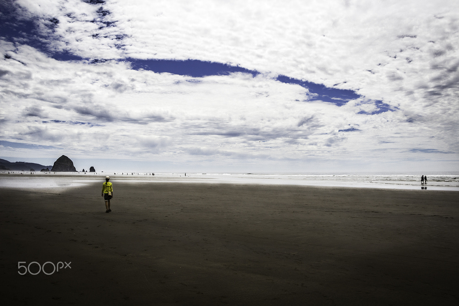 Canon EOS 100D (EOS Rebel SL1 / EOS Kiss X7) sample photo. Beach walker, oregon coast photography