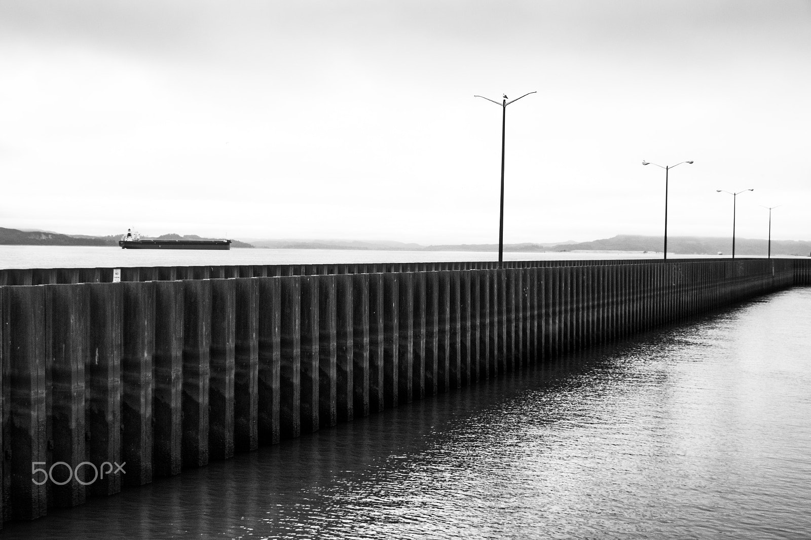 Canon EOS 100D (EOS Rebel SL1 / EOS Kiss X7) sample photo. Seawall, astoria, oregon photography