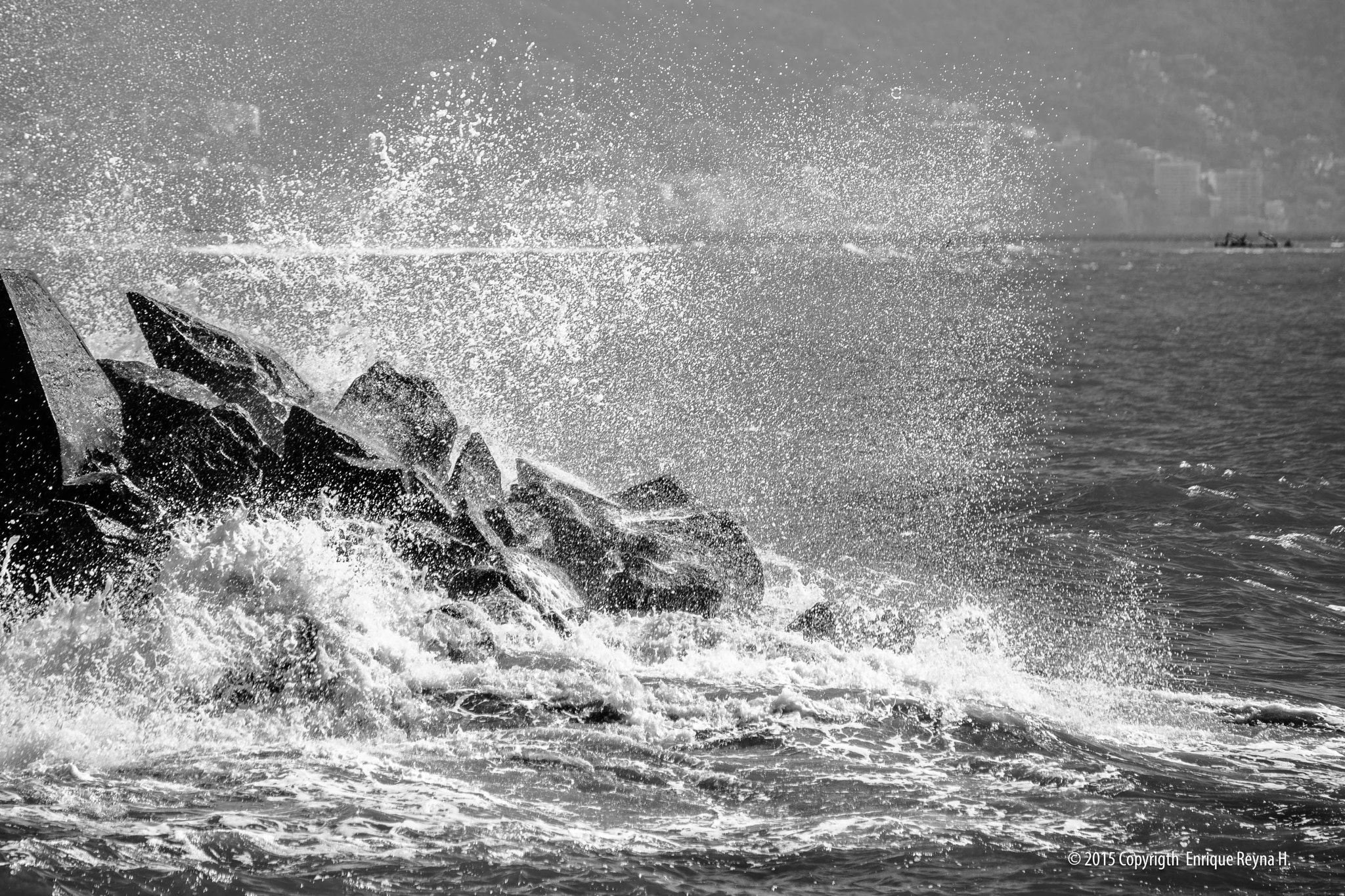Sony 75-300mm F4.5-5.6 sample photo. Water over rocks photography