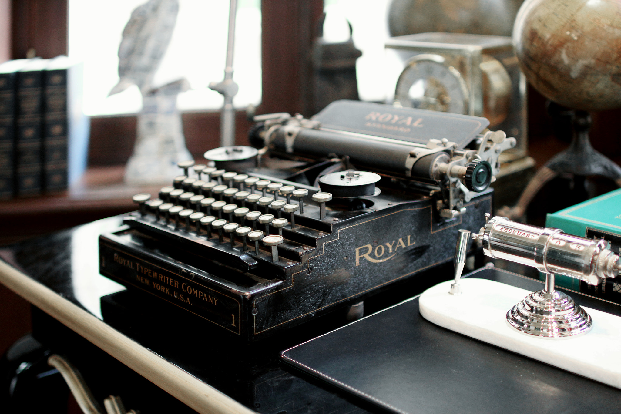 Sigma 30mm F1.4 EX DC HSM sample photo. Typewriter 02 photography