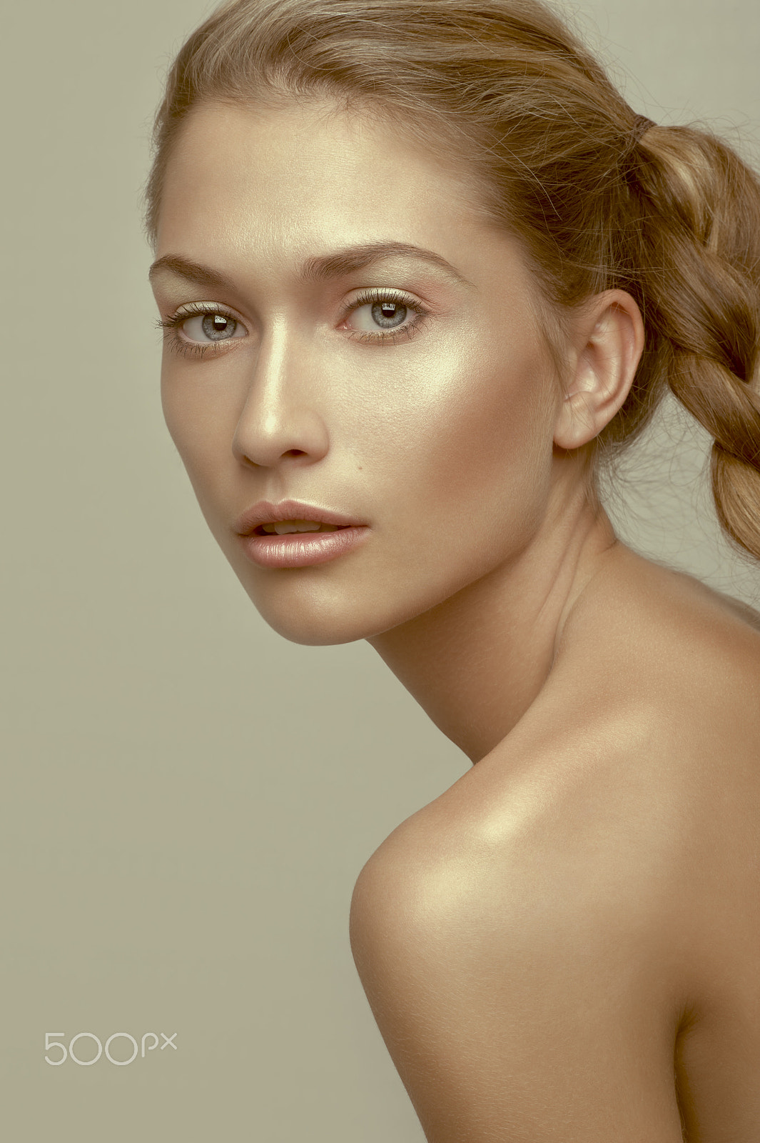 Nikon D700 + Nikon AF Nikkor 105mm F2D DC sample photo. The beauty blond girl photography