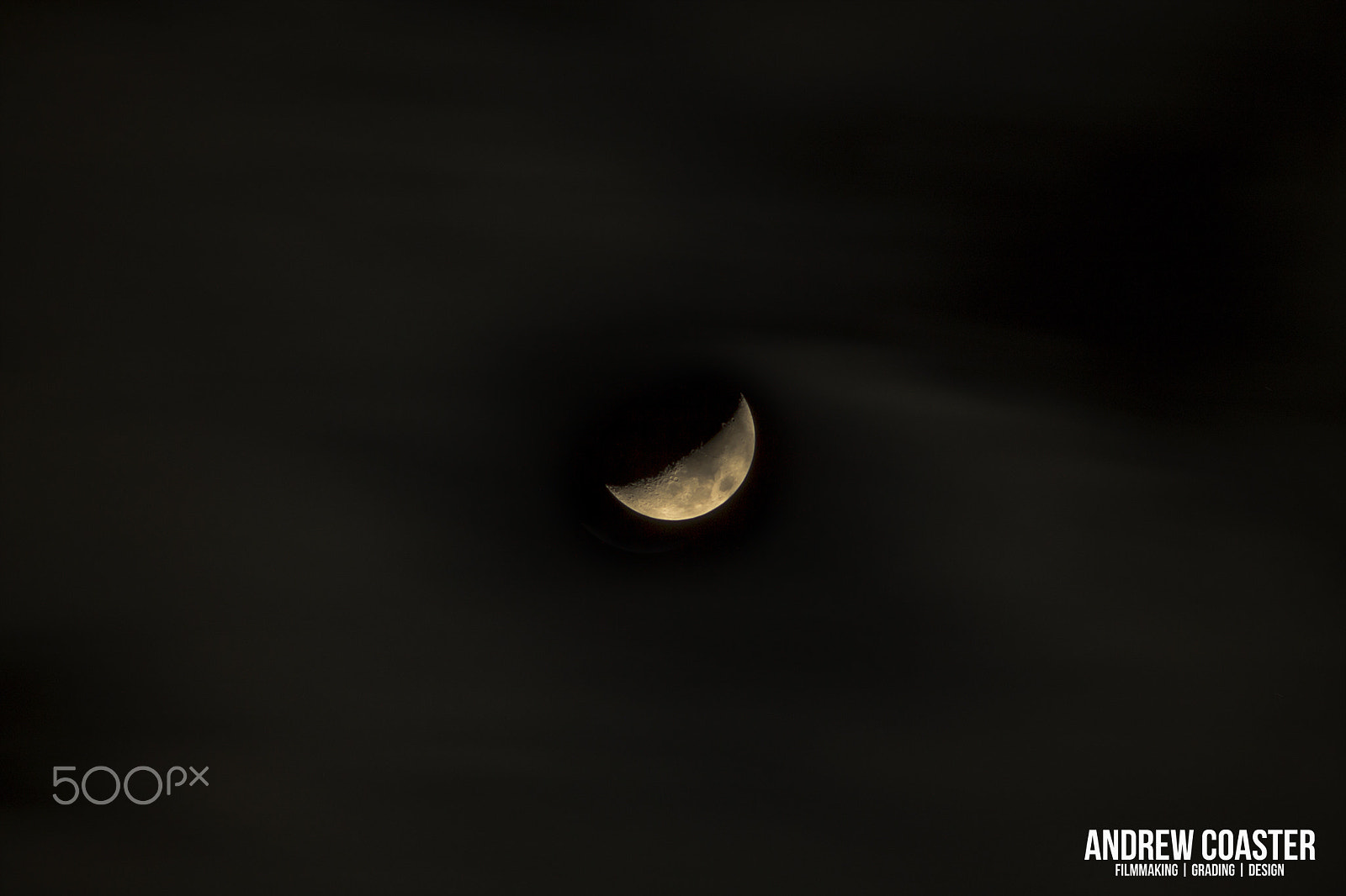 Canon EF 75-300mm f/4-5.6 USM sample photo. Moon photography